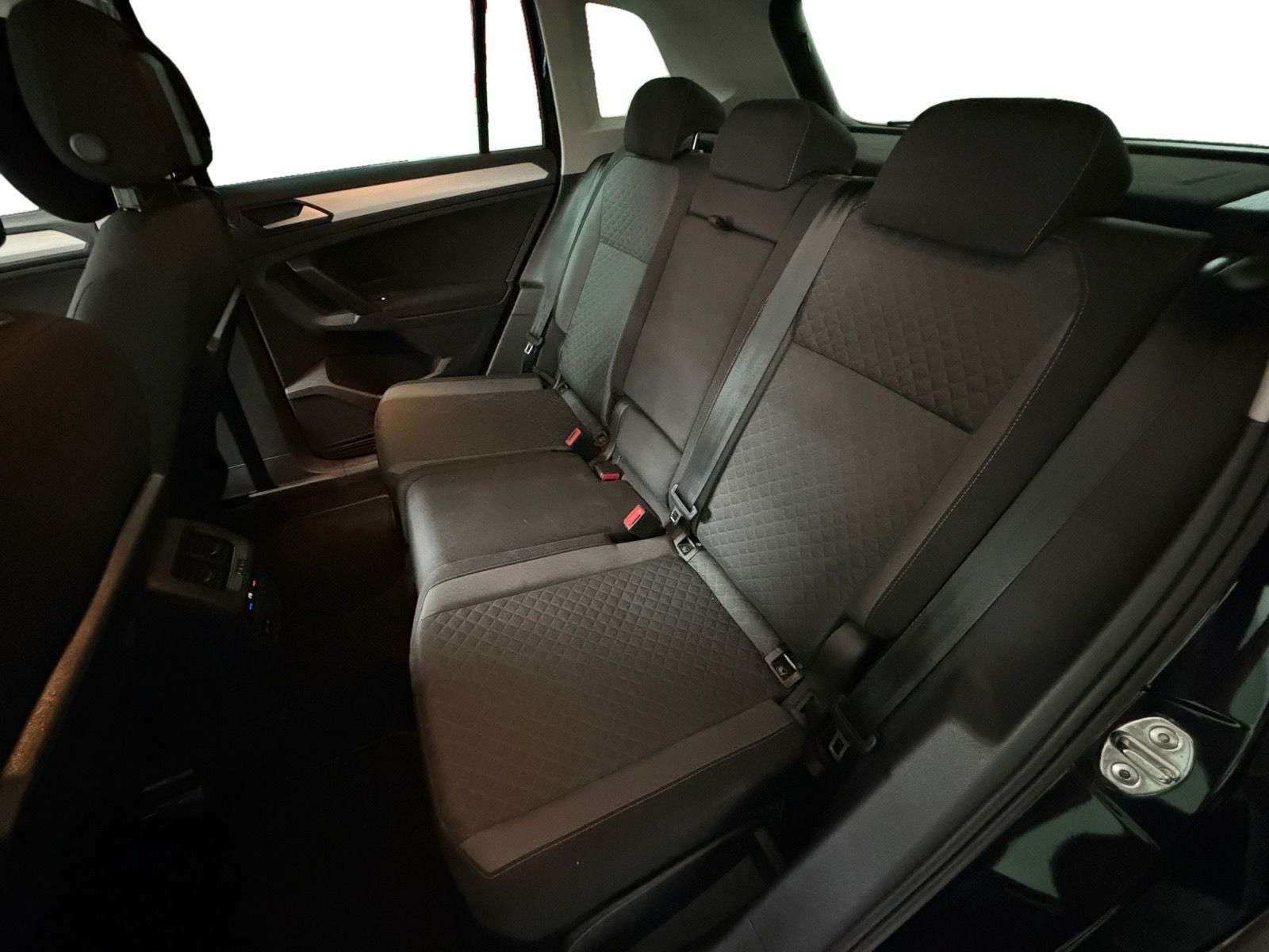 Volkswagen Tiguan Tiguan 1.5 TSI ACT Comfortline OPF DSG / GARANTIE 12 MOIS VW / BELGE / CARNET COMPLET