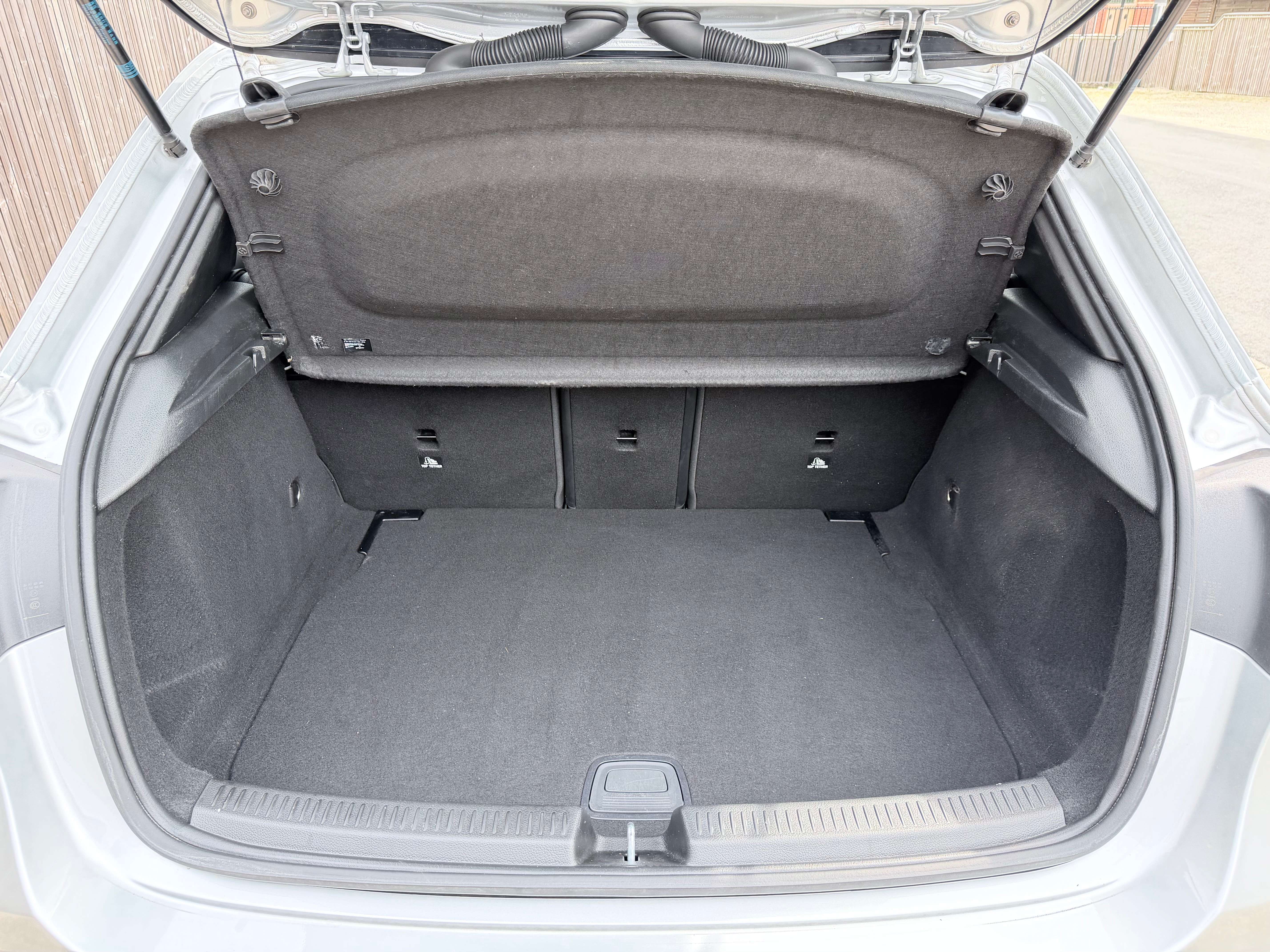 Mercedes-Benz A 200 d Business Line NETTO: € 18.174