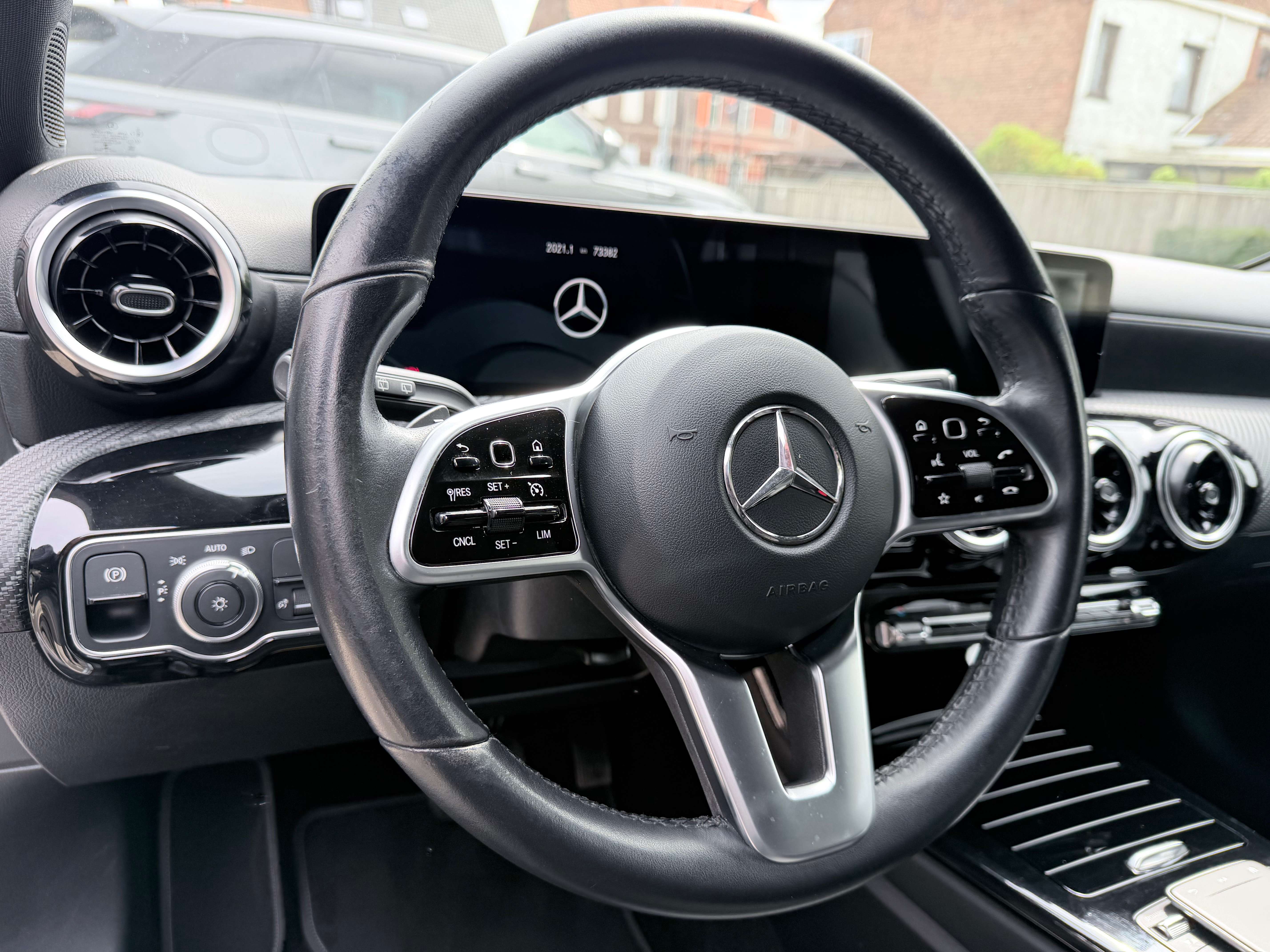 Mercedes-Benz A 200 d Business Line NETTO: € 18.174