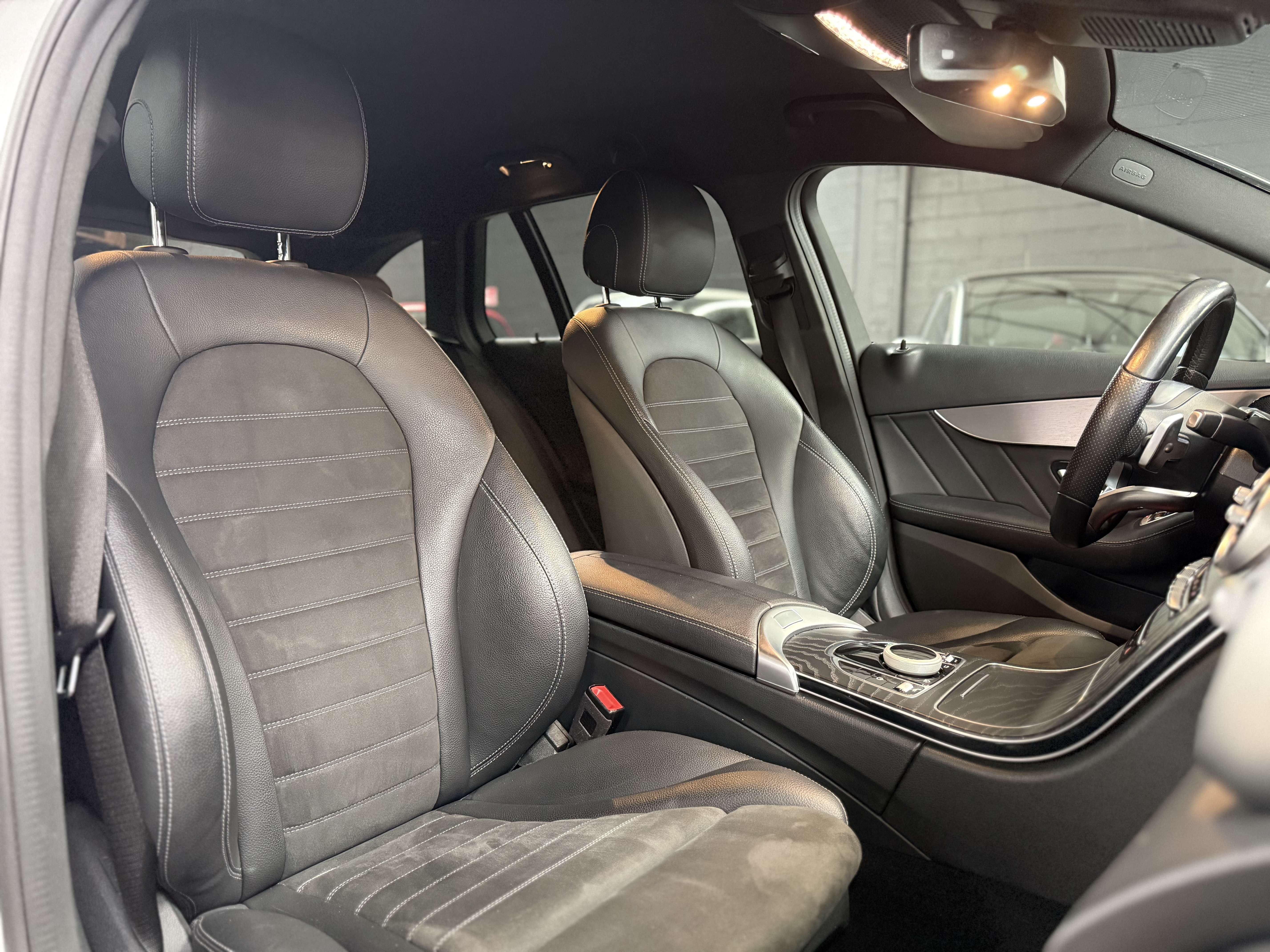 Mercedes-Benz C 180 d * PACK AMG * FACELIFT * CAMERA * GPS * SIEGE CH