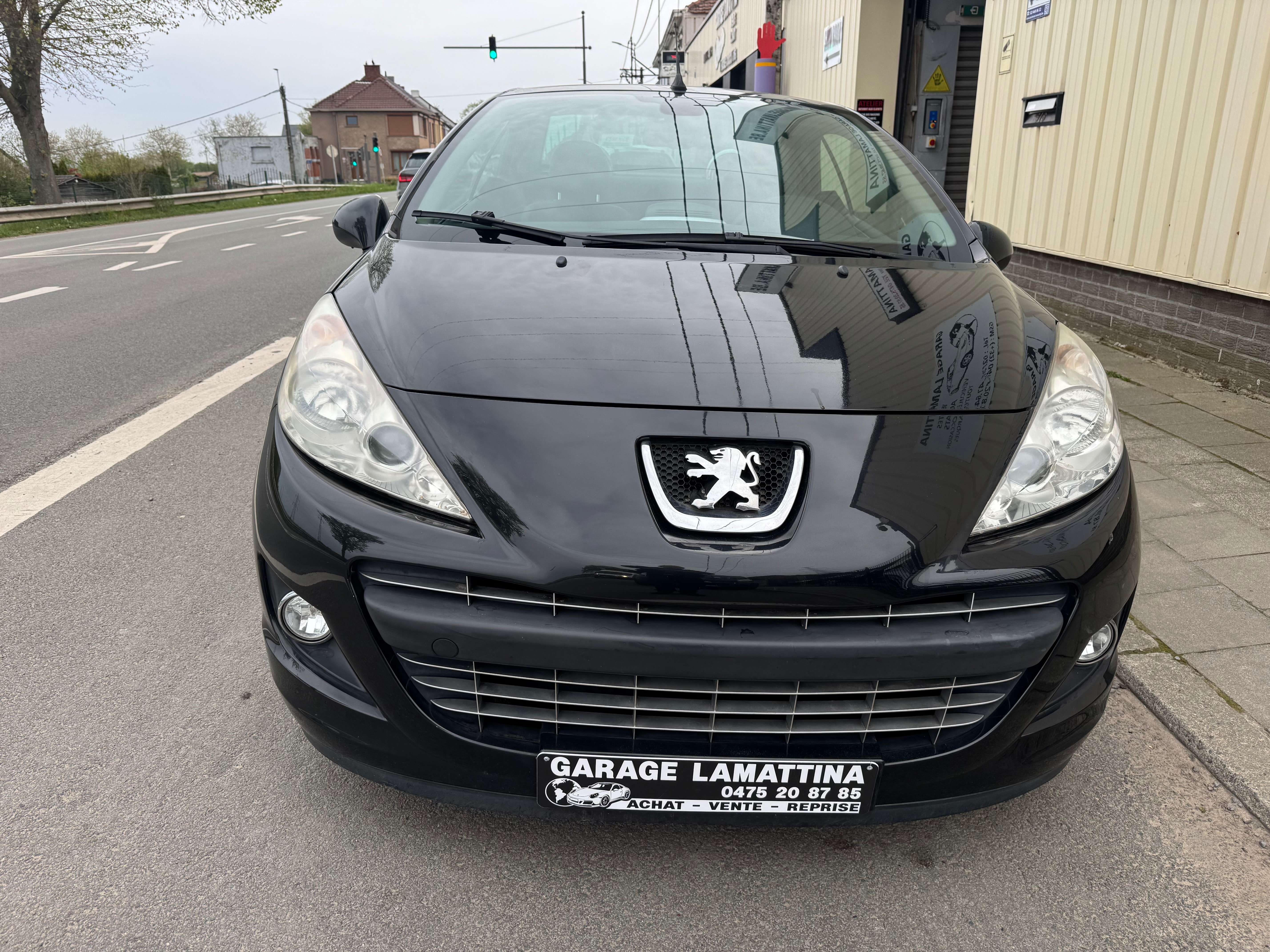 Peugeot 207 1.6i 16v Sporty garanti 1 an !!