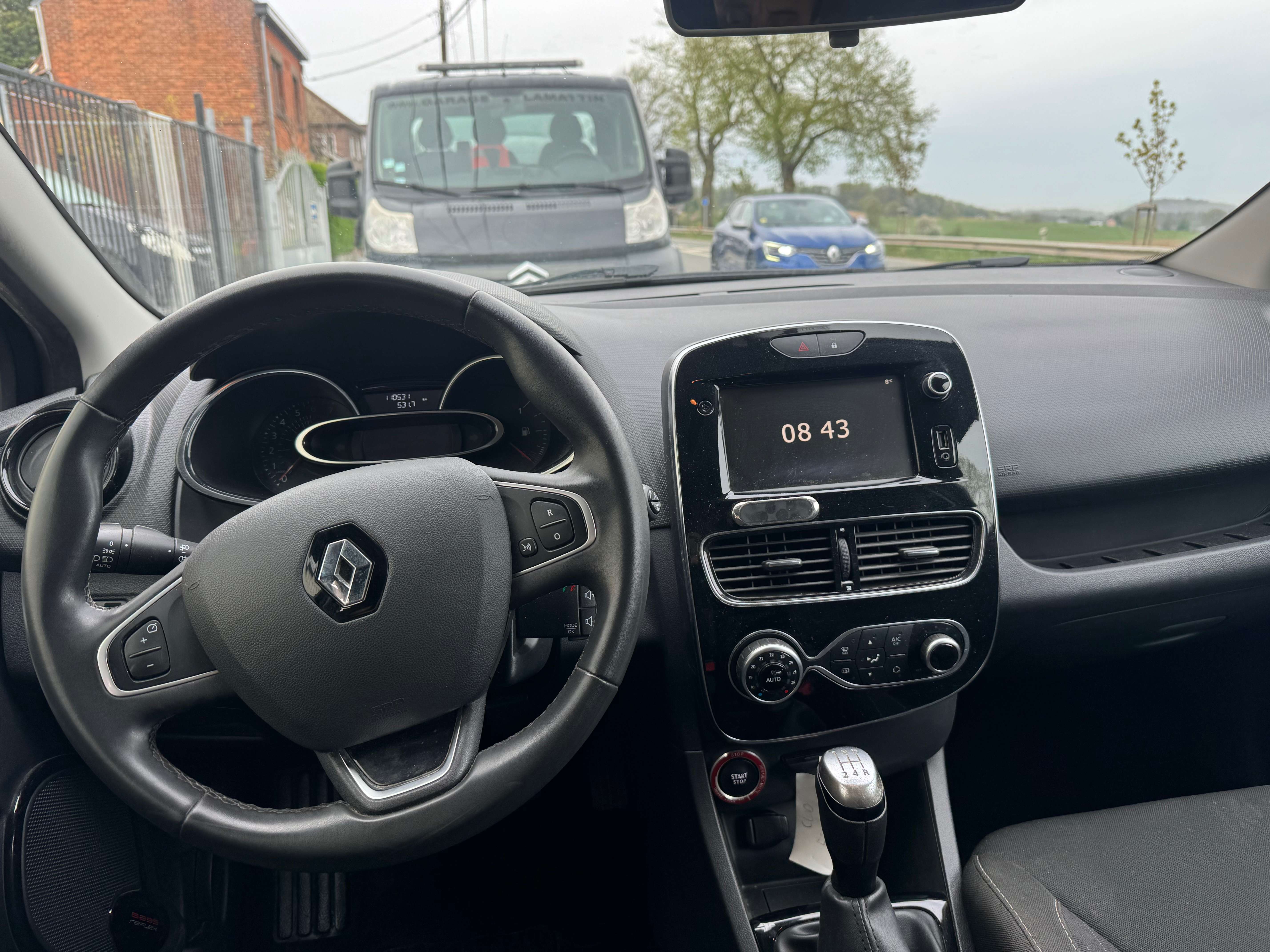 Renault Clio garanti 1 an euro 6d  !!