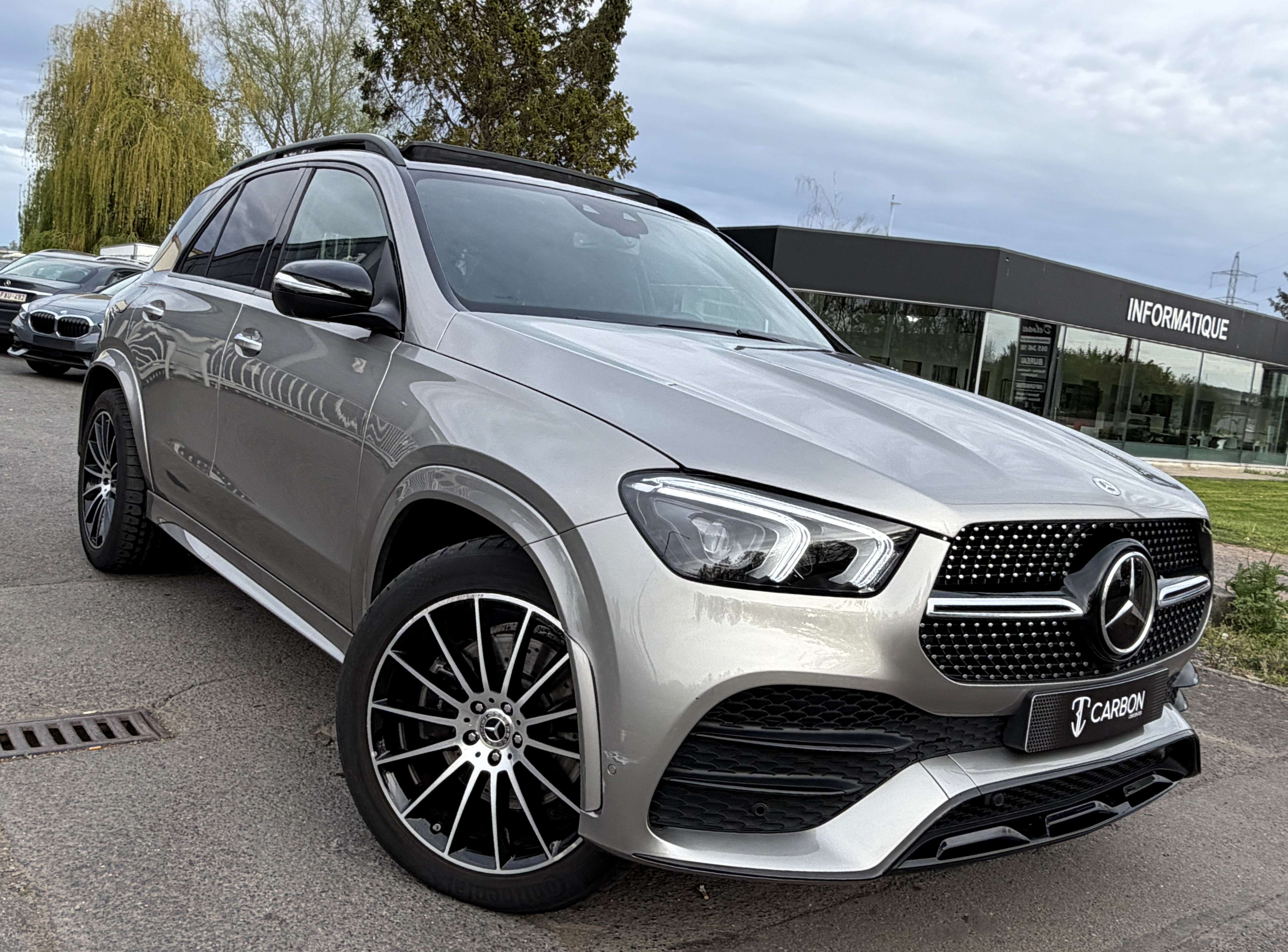 Mercedes-Benz GLE 300 d 4Matic AMG Line Pack NIGHT/TVA 21%/PANO/NAVI/CAMERA 360/DISTRONIC/KEYLESS/FULL