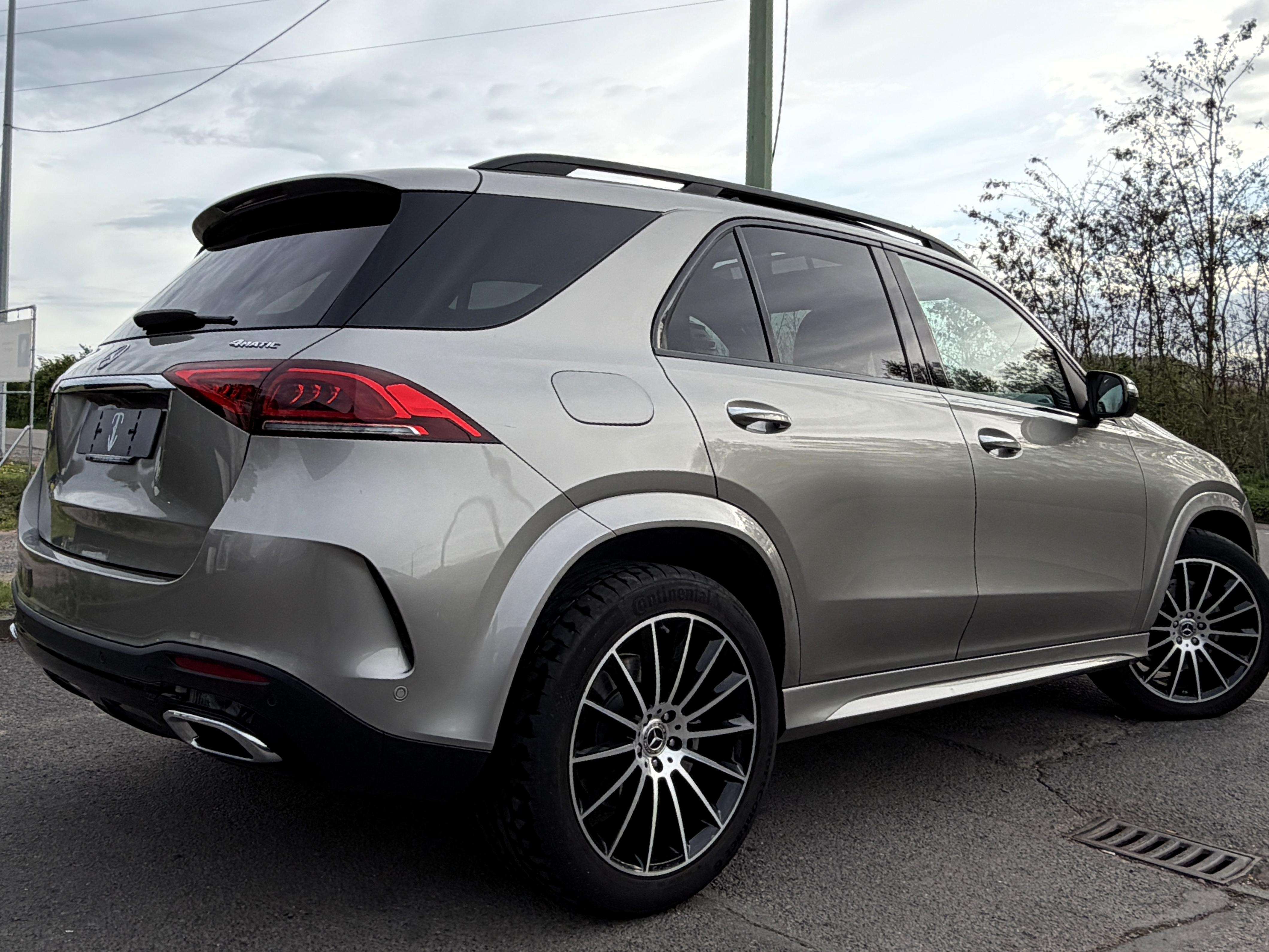 Mercedes-Benz GLE 300 d 4Matic AMG Line Pack NIGHT/TVA 21%/PANO/NAVI/CAMERA 360/DISTRONIC/KEYLESS/FULL