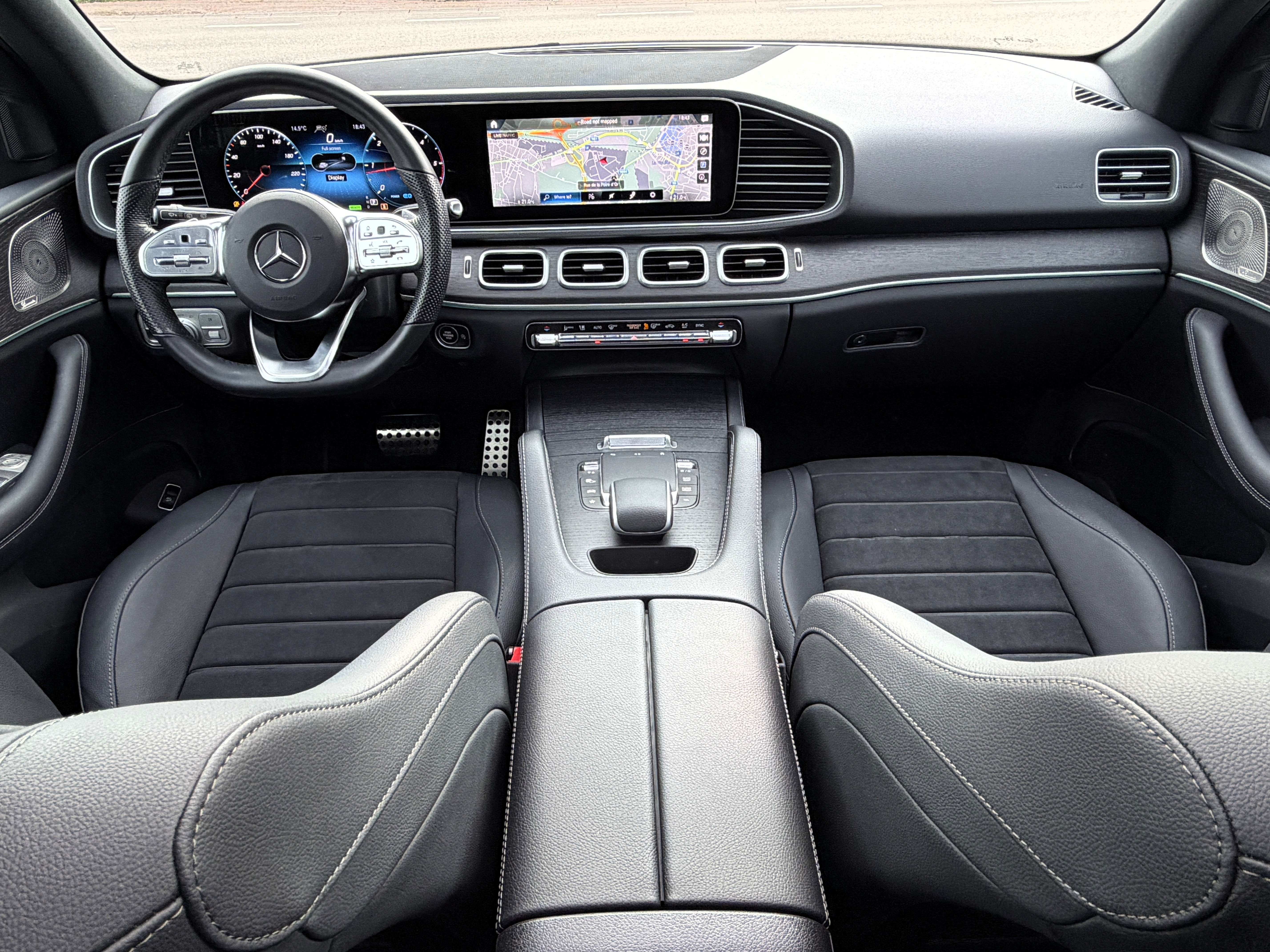 Mercedes-Benz GLE 300 d 4Matic AMG Line Pack NIGHT/TVA 21%/PANO/NAVI/CAMERA 360/DISTRONIC/KEYLESS/FULL