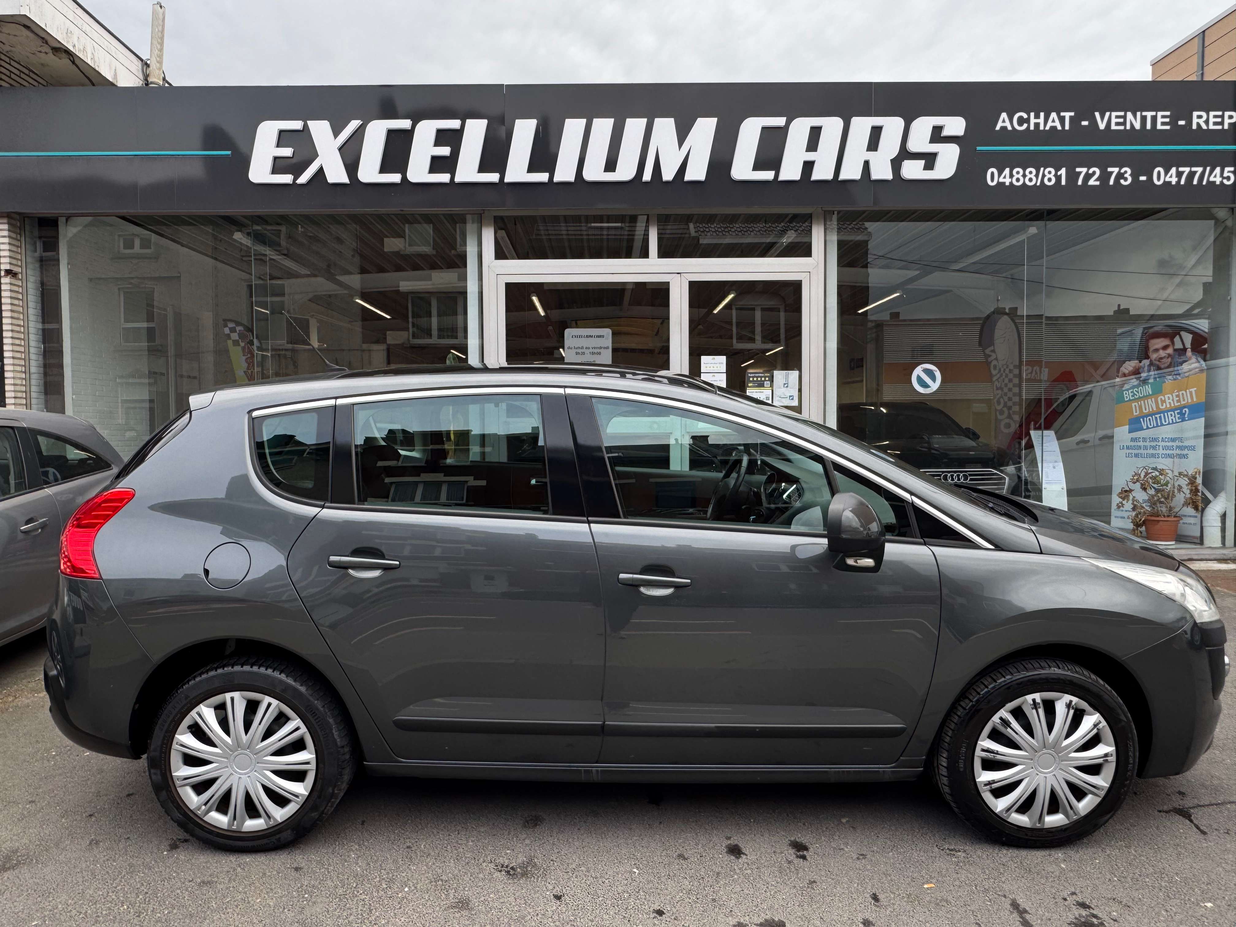 Peugeot 3008 1.6i Toit Pano Airco Reglt Vts Carnet Euro5 tres Propre Garantie