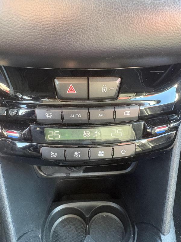Peugeot 208 1.6 BLUEHDI 100CV ACTIVE