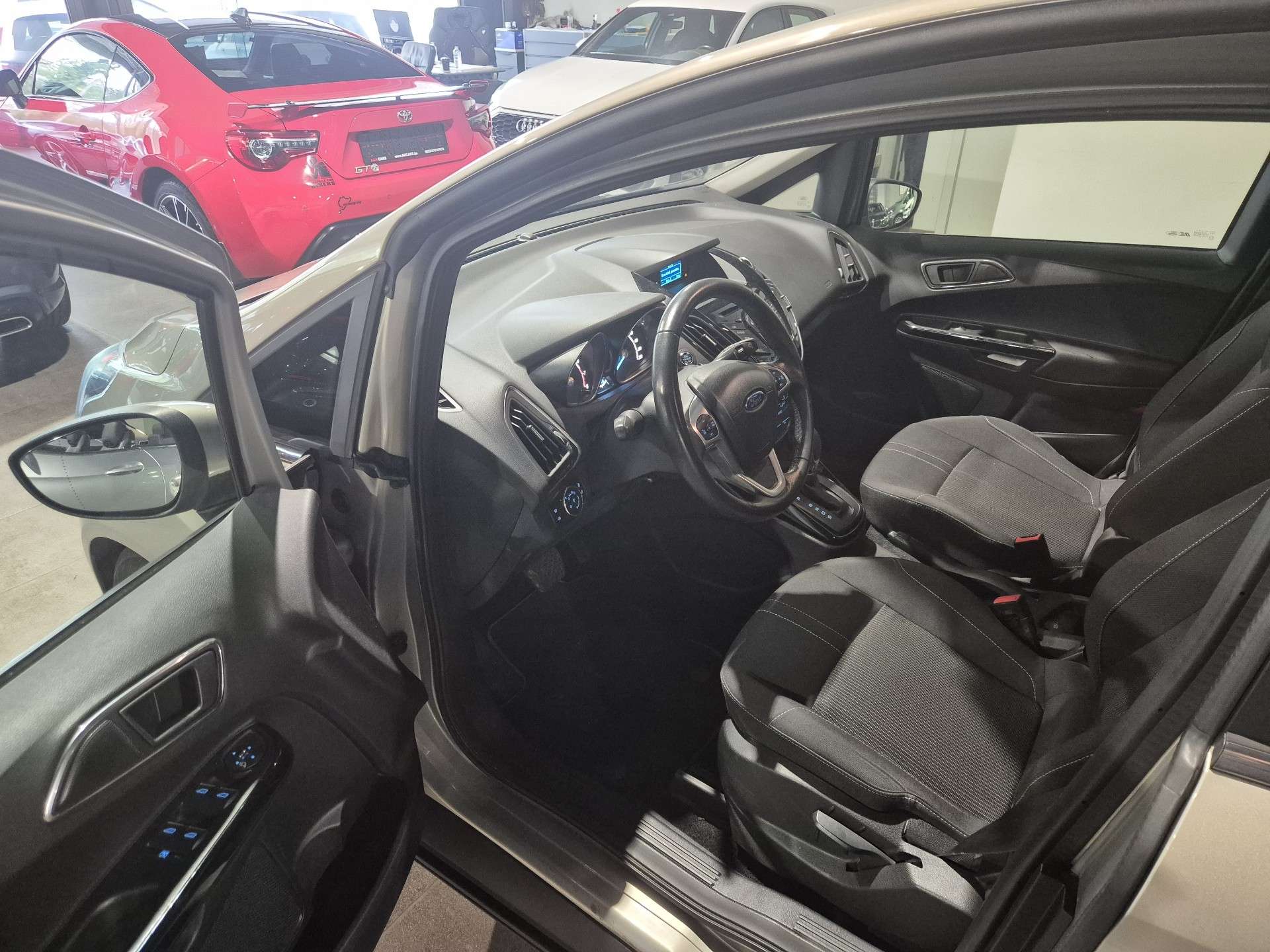 Ford B-Max B-Max 1.6i Ti-VCT Champions Edition PowerShift
