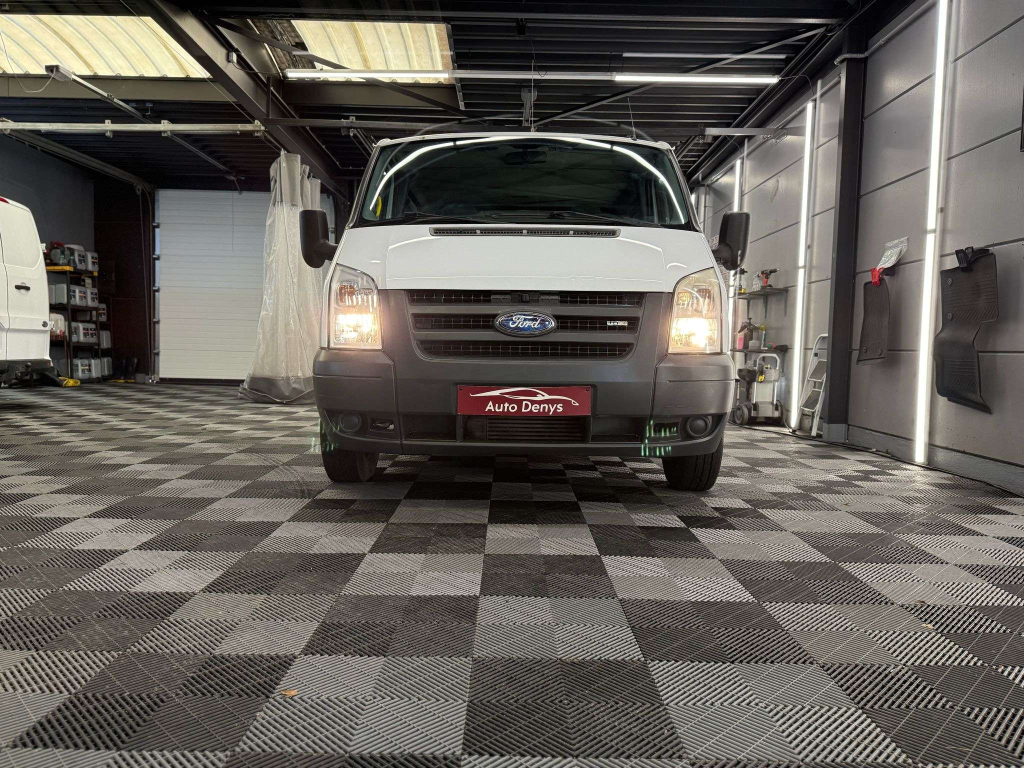 Ford Transit 2.2D | DUBBEL CABINE | 211.150 KM. | BJ. 2008