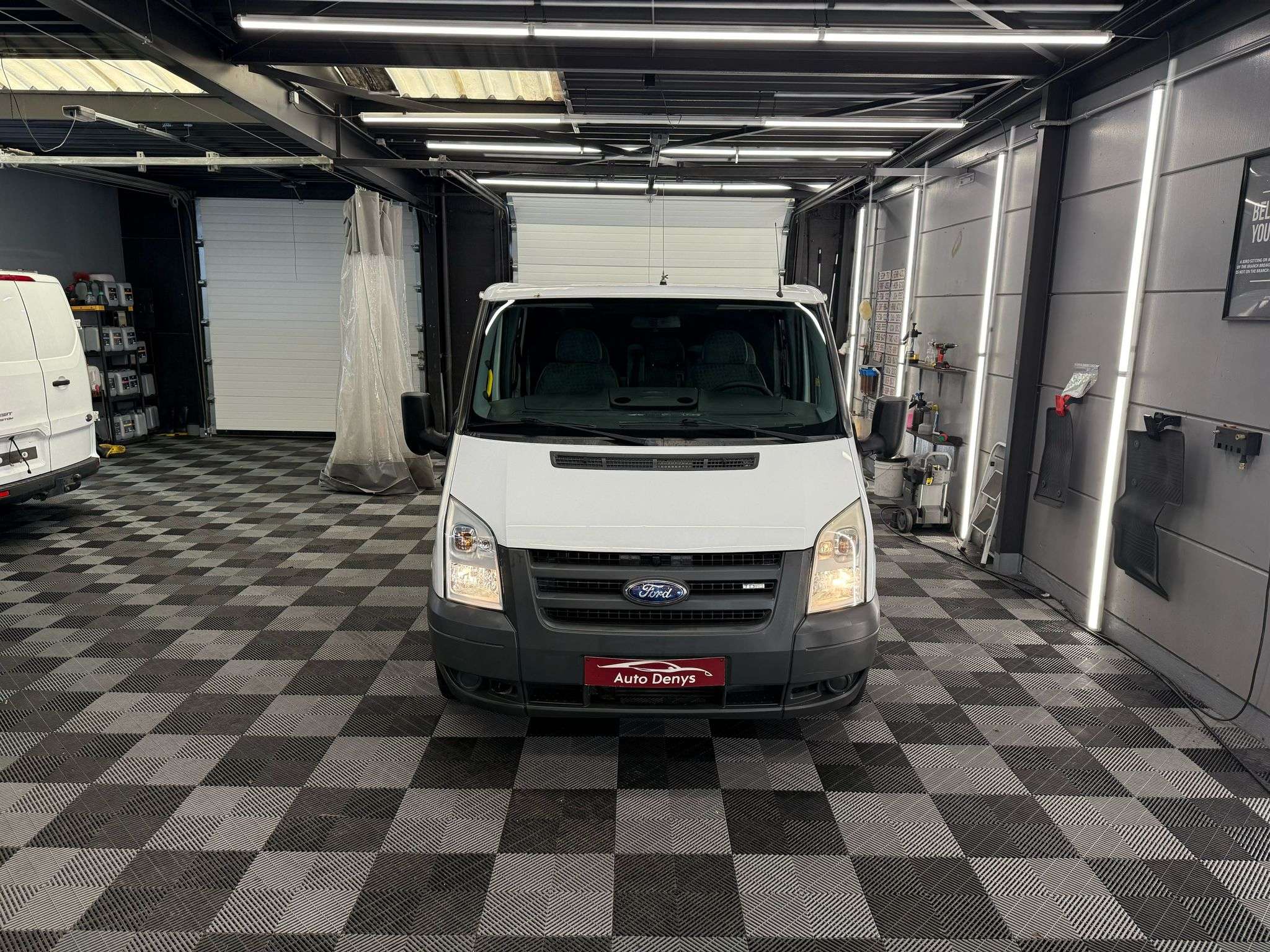Ford Transit 2.2D | DUBBEL CABINE | 211.150 KM. | BJ. 2008