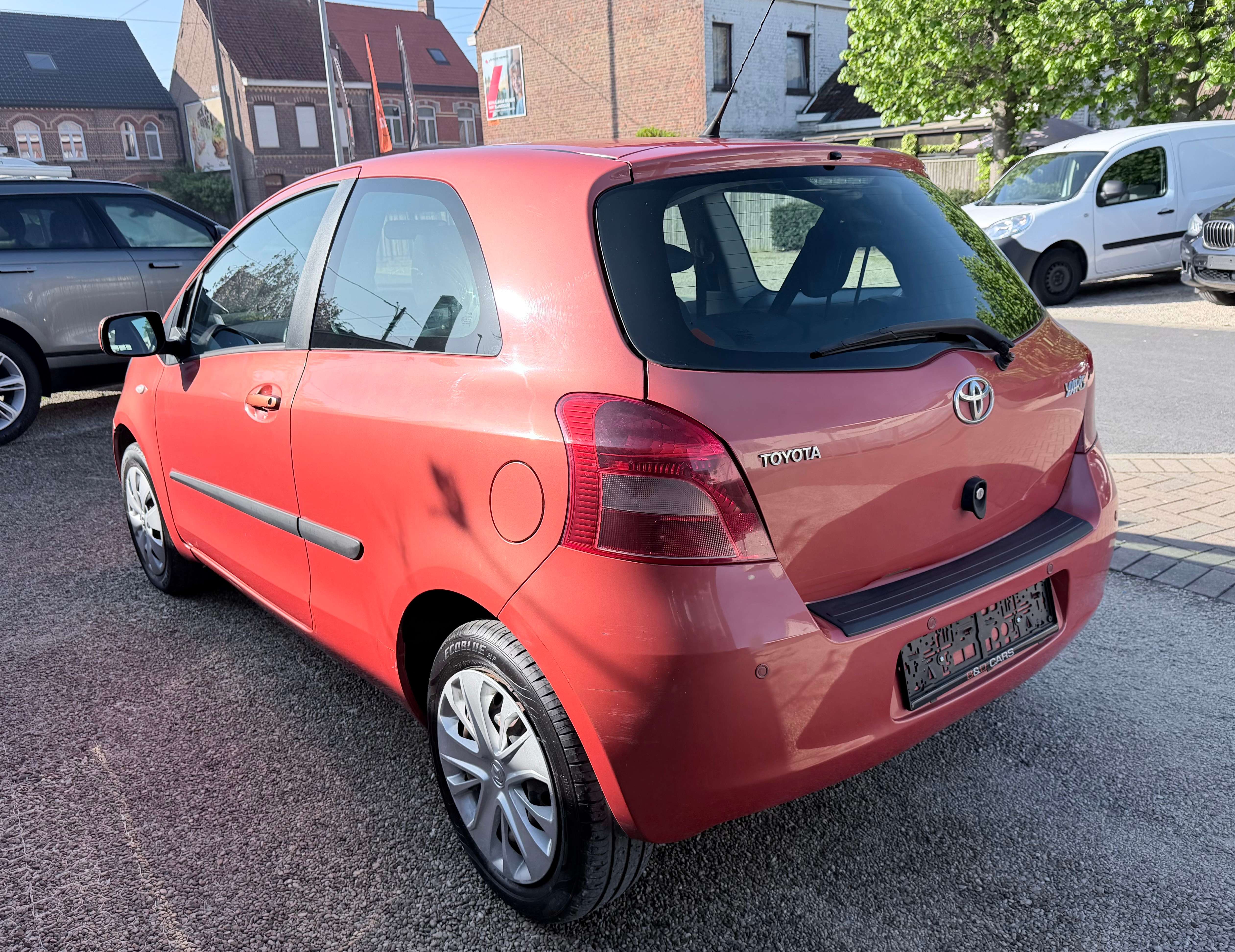 Toyota Yaris Yaris 1.0i VVT-i Luna