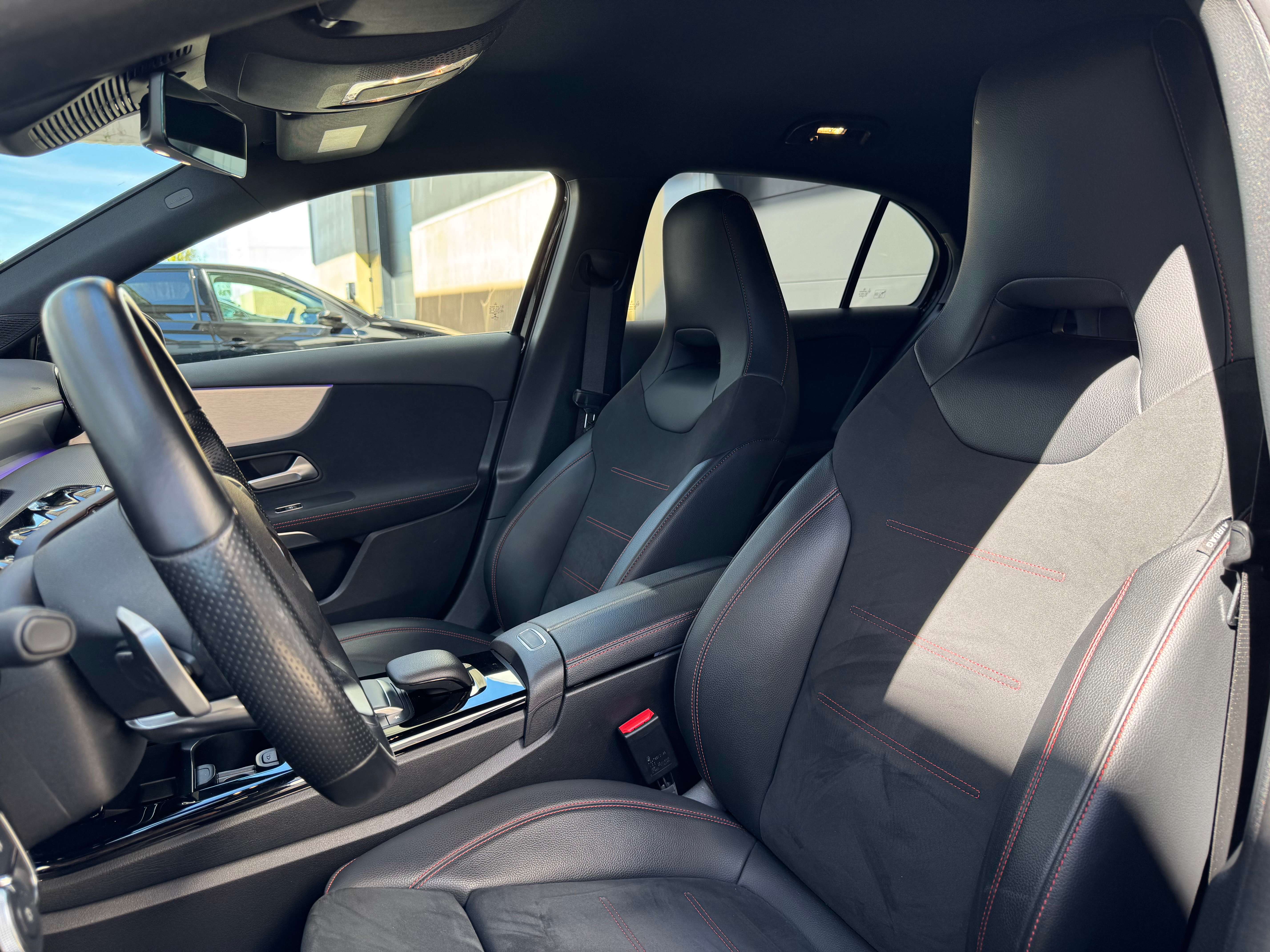 Mercedes-Benz A 180 A 180 AMG Line