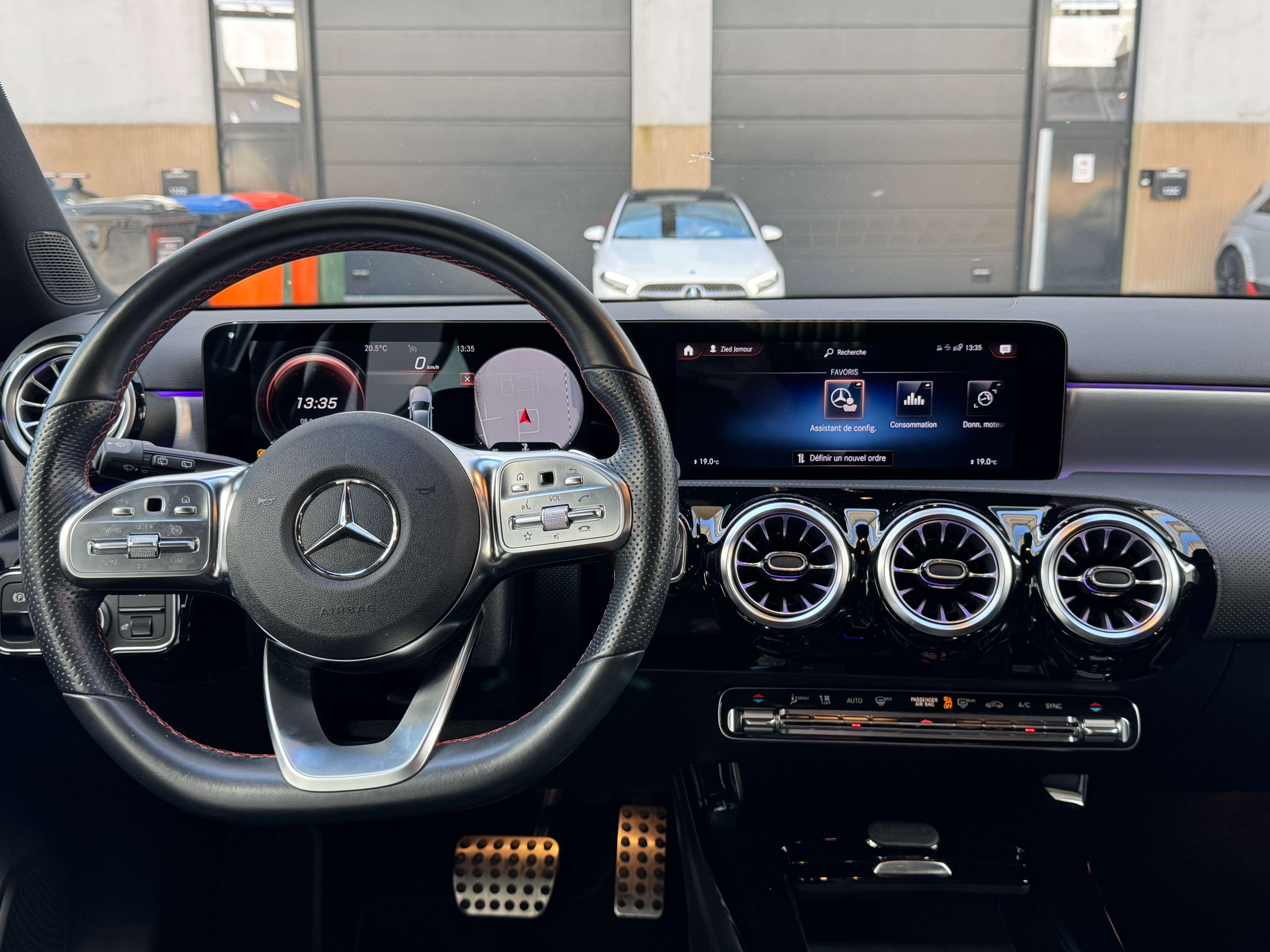 Mercedes-Benz A 180 A 180 AMG Line