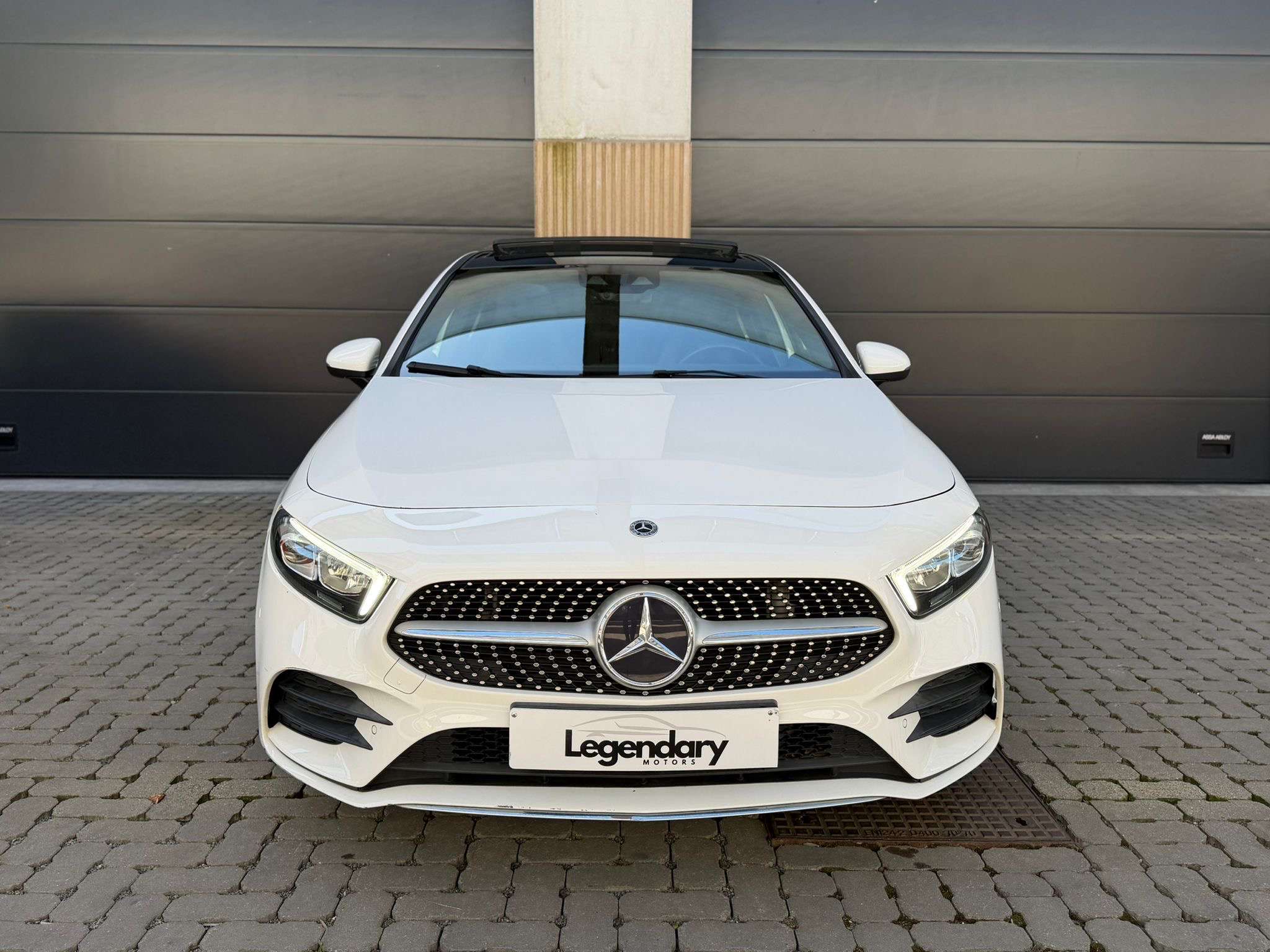 Mercedes-Benz A 180 A 180 Business Solution AMG (EU6d-TEMP)
