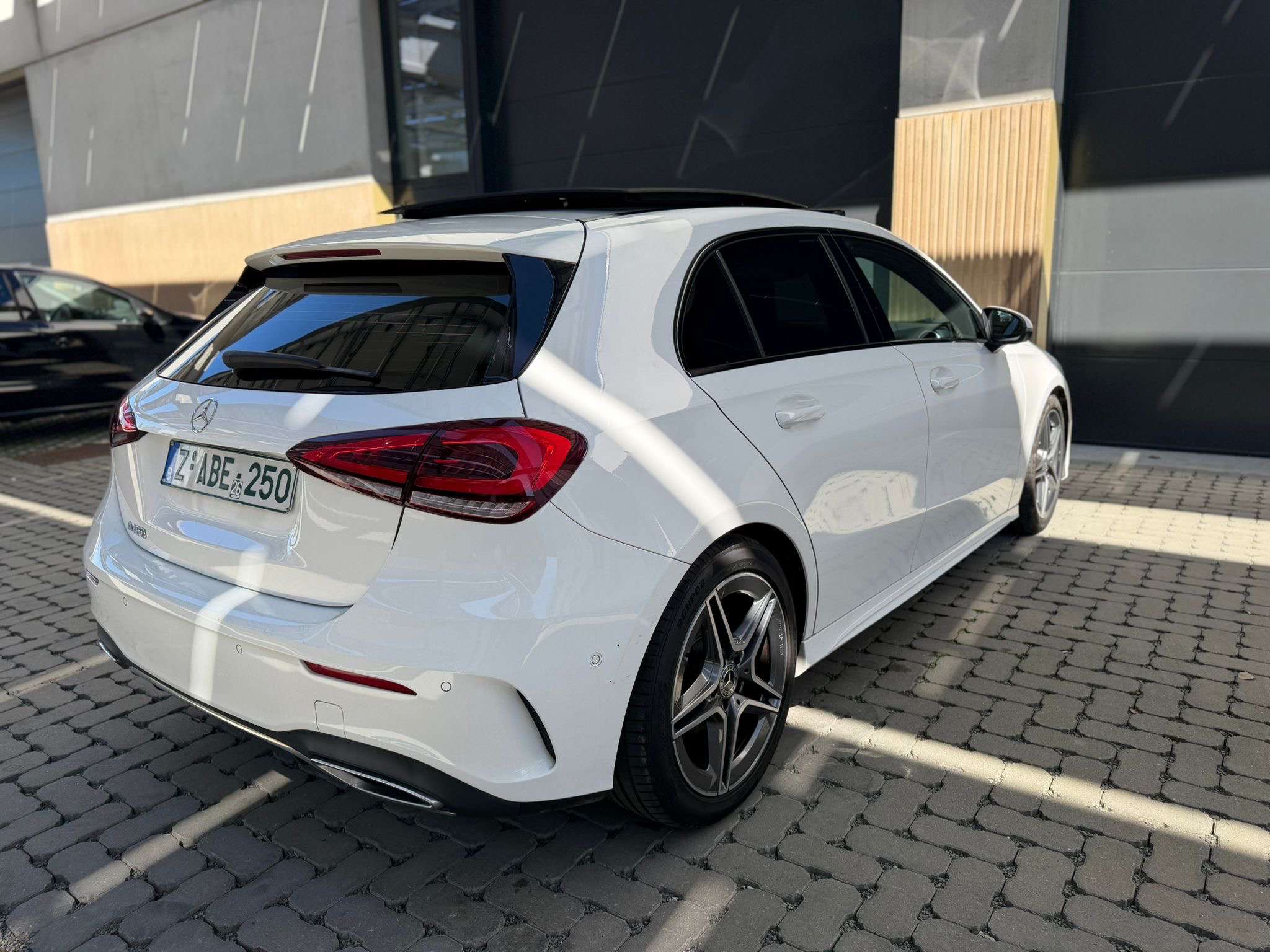 Mercedes-Benz A 180 A 180 Business Solution AMG (EU6d-TEMP)