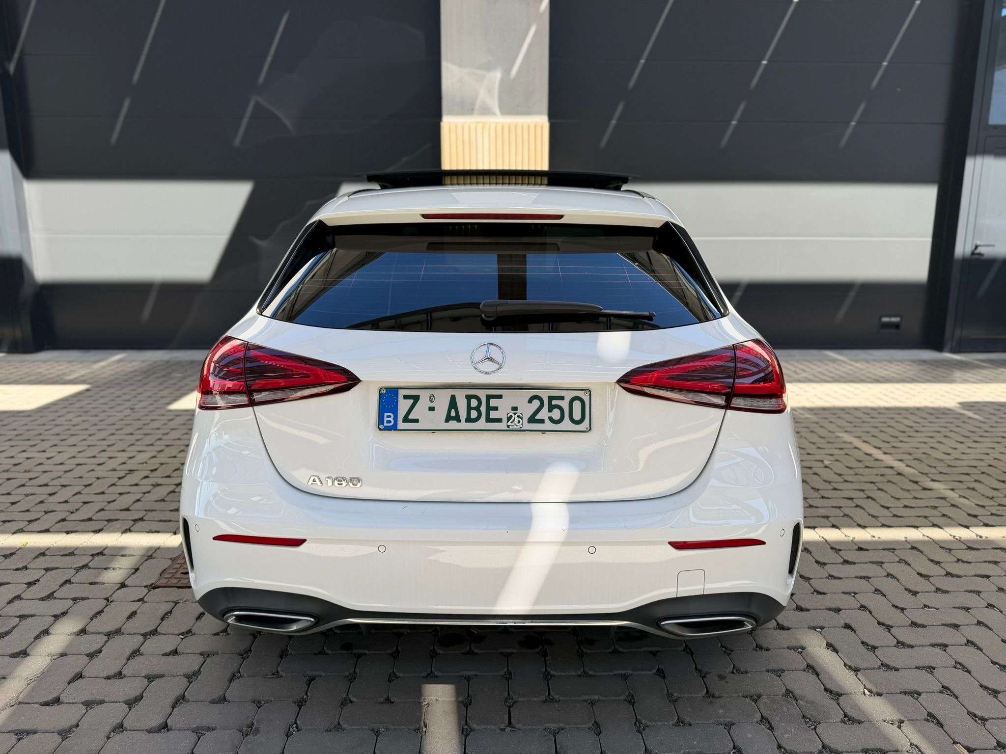 Mercedes-Benz A 180 A 180 Business Solution AMG (EU6d-TEMP)