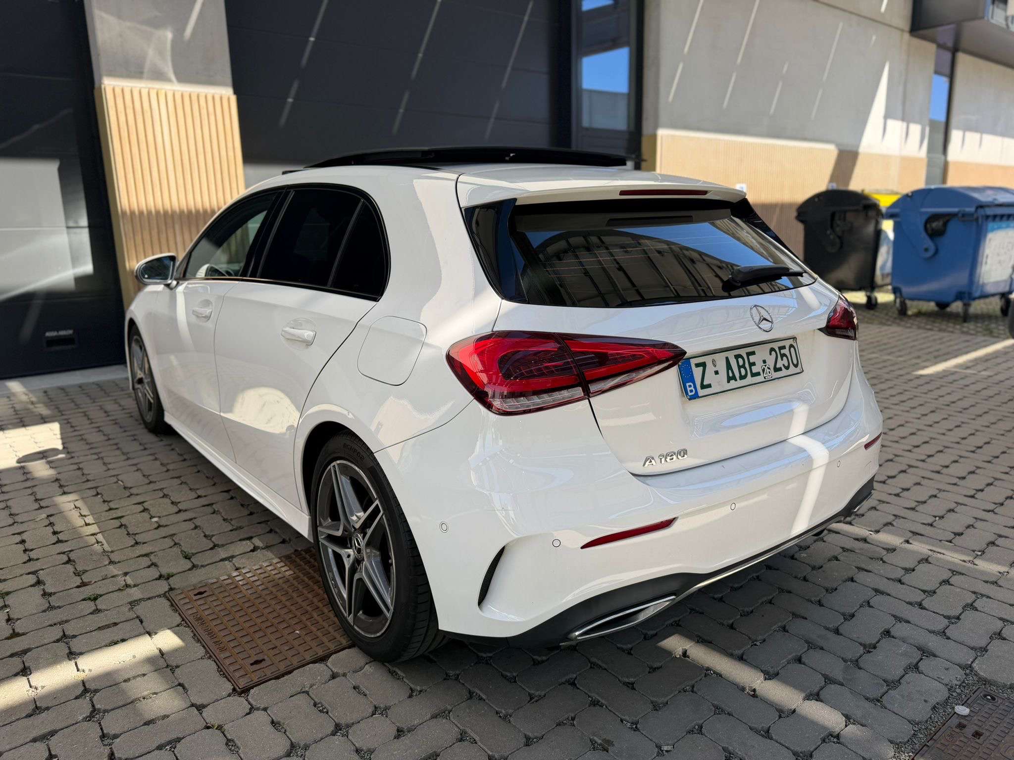 Mercedes-Benz A 180 A 180 Business Solution AMG (EU6d-TEMP)
