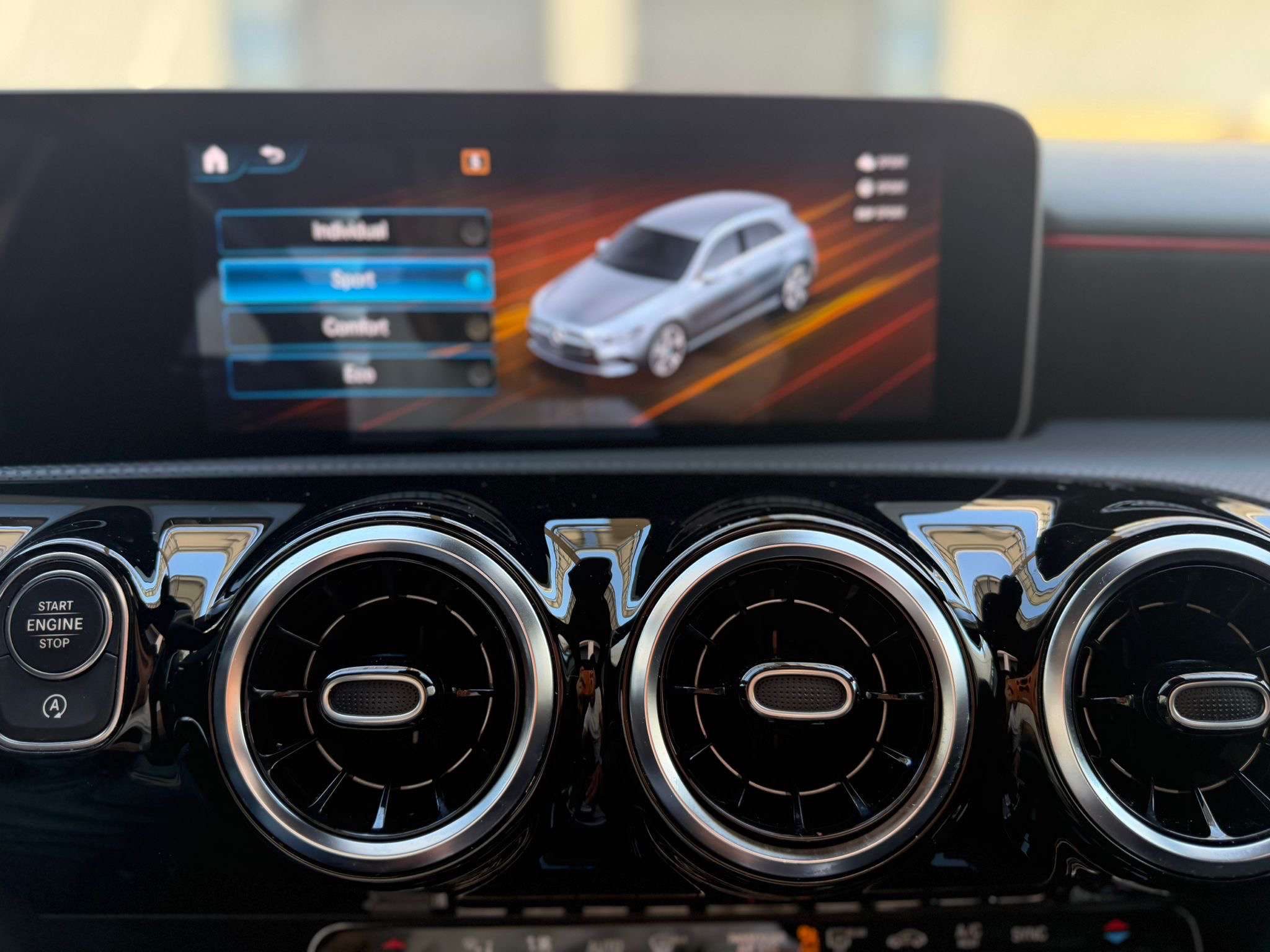 Mercedes-Benz A 180 A 180 Business Solution AMG (EU6d-TEMP)