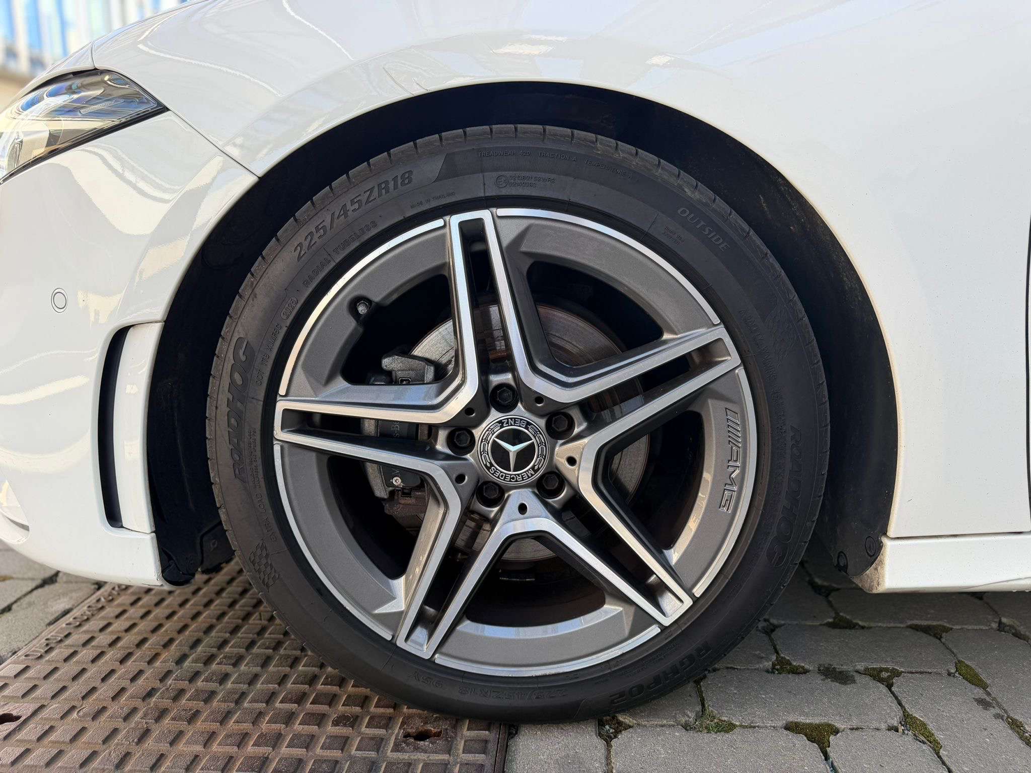 Mercedes-Benz A 180 A 180 Business Solution AMG (EU6d-TEMP)