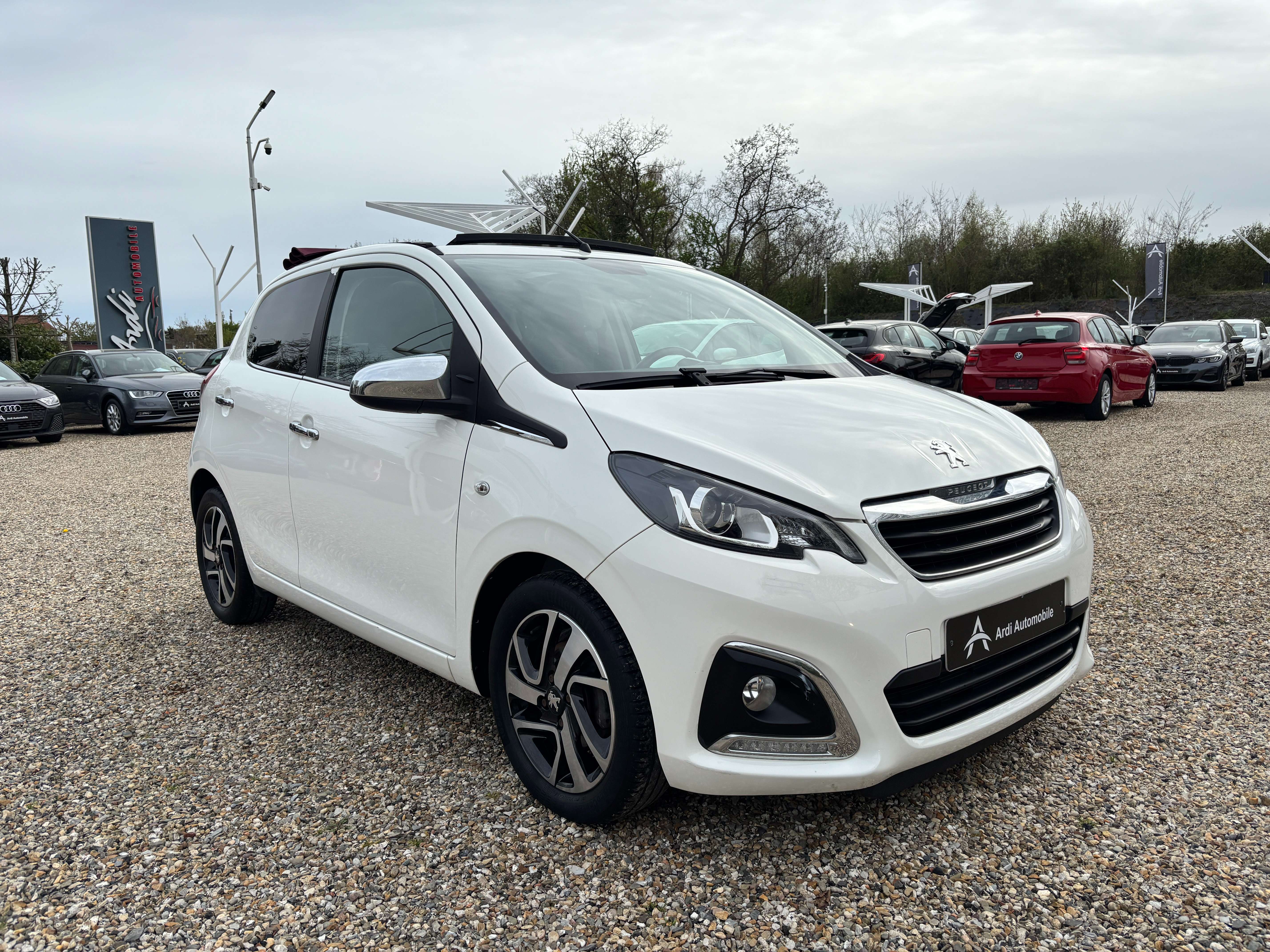 Peugeot 108 1.2 *TOIT OUVRANT*CRUISE CONTROL*CAMERA*KEYLESS*GARANTIE*