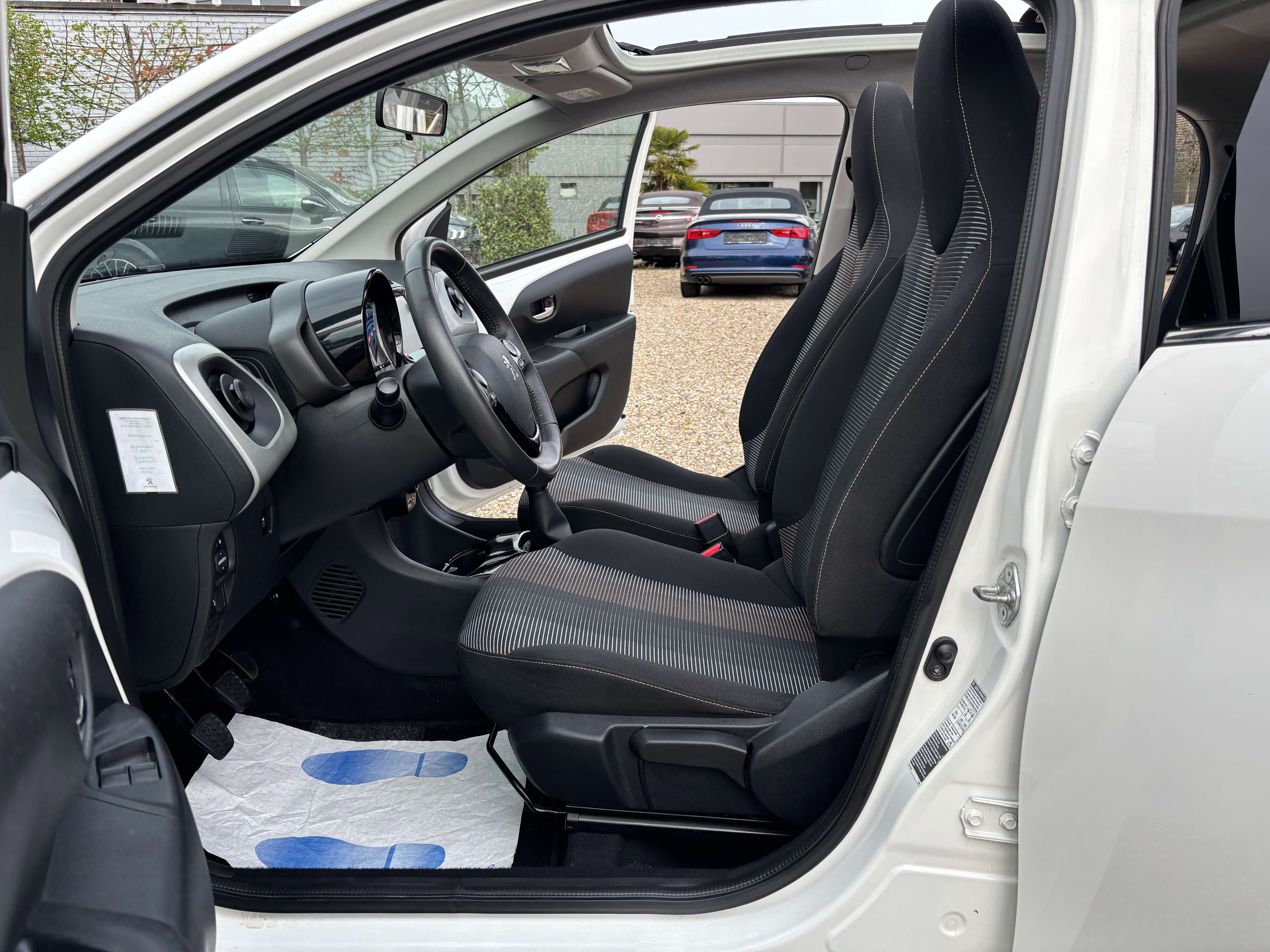 Peugeot 108 1.2 *TOIT OUVRANT*CRUISE CONTROL*CAMERA*KEYLESS*GARANTIE*
