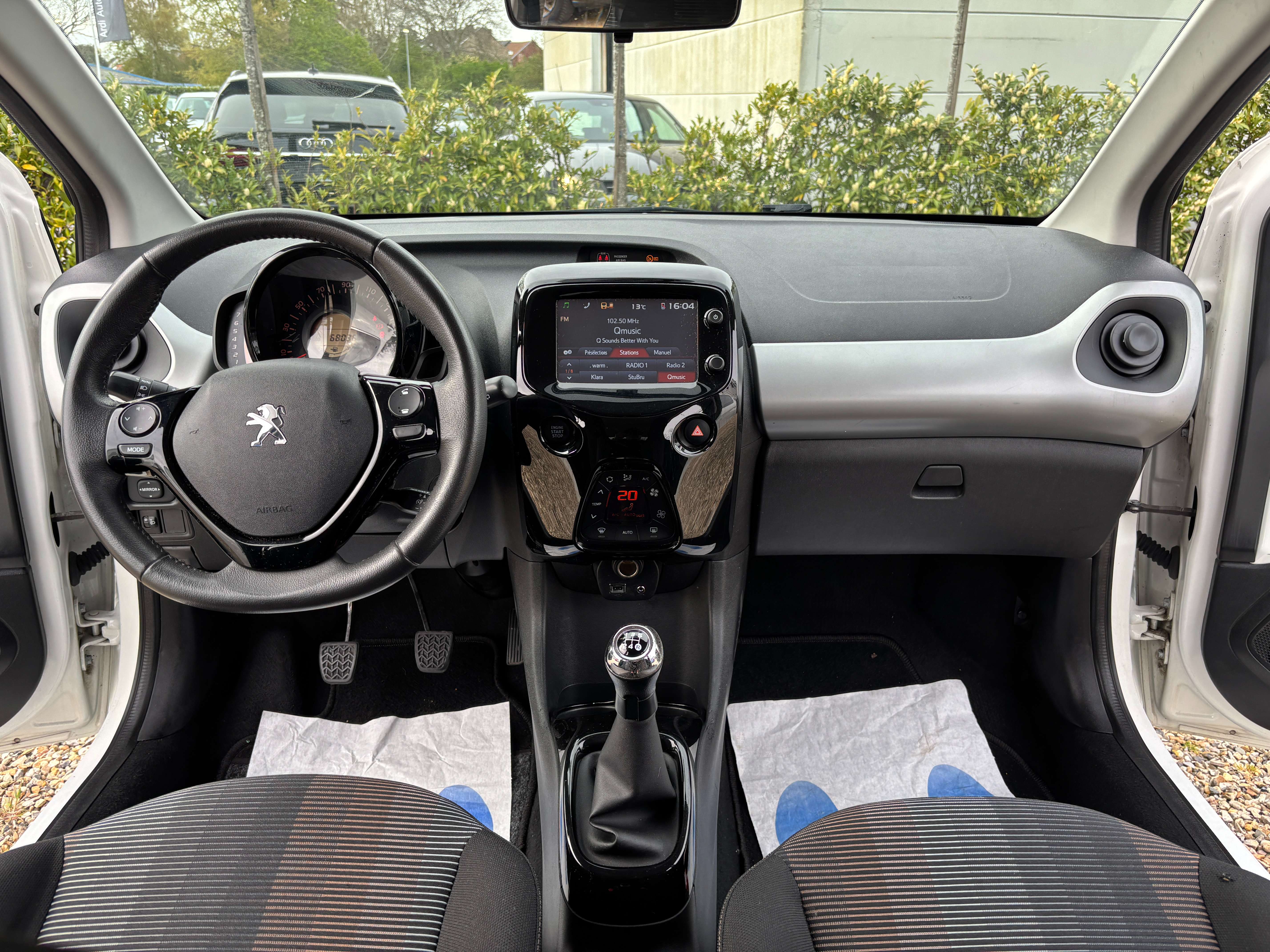 Peugeot 108 1.2 *TOIT OUVRANT*CRUISE CONTROL*CAMERA*KEYLESS*GARANTIE*