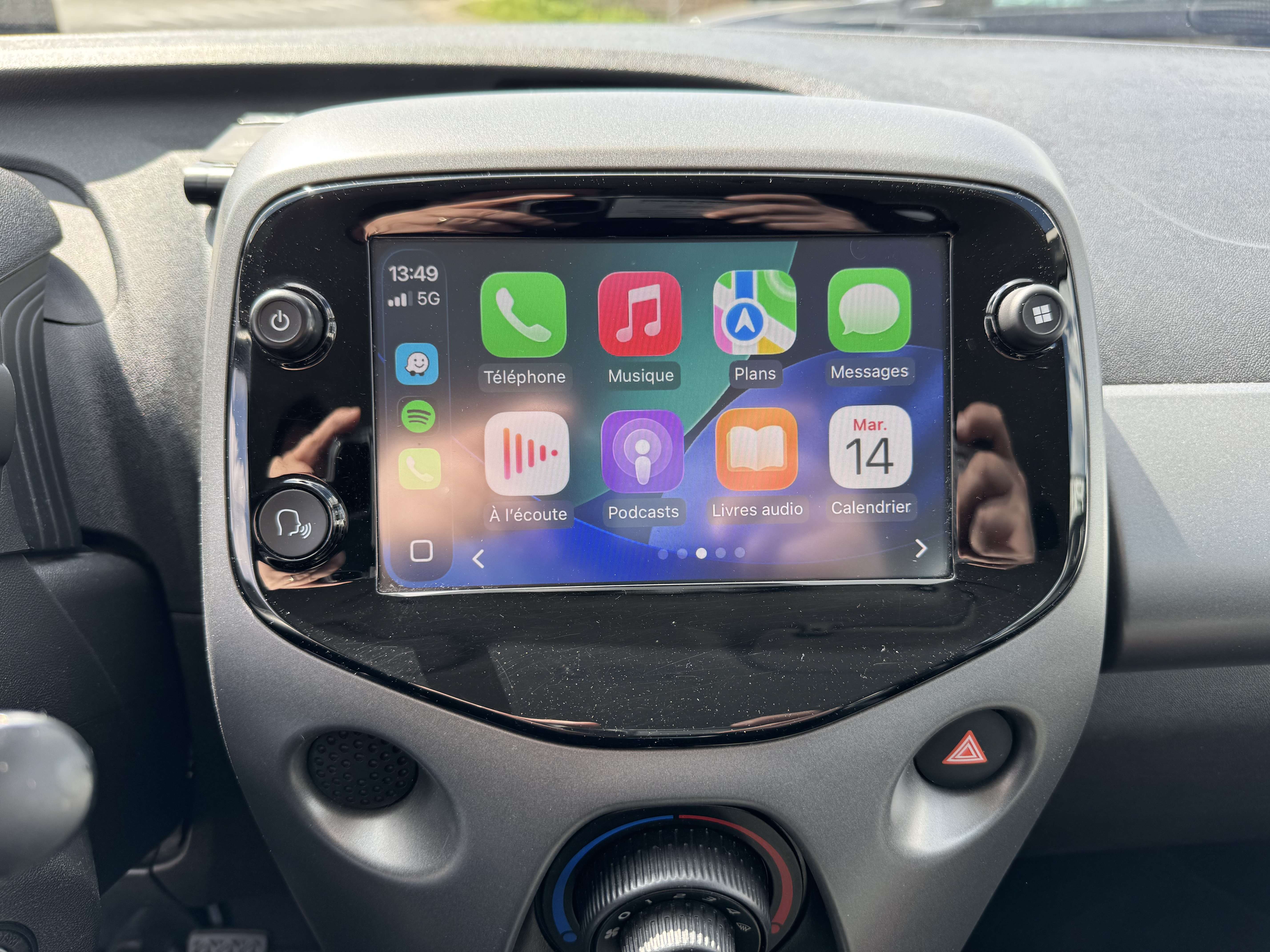 Toyota Aygo 1.0i VVT-i X-play / CARPLAY / AIRCO / CAMERA / LED