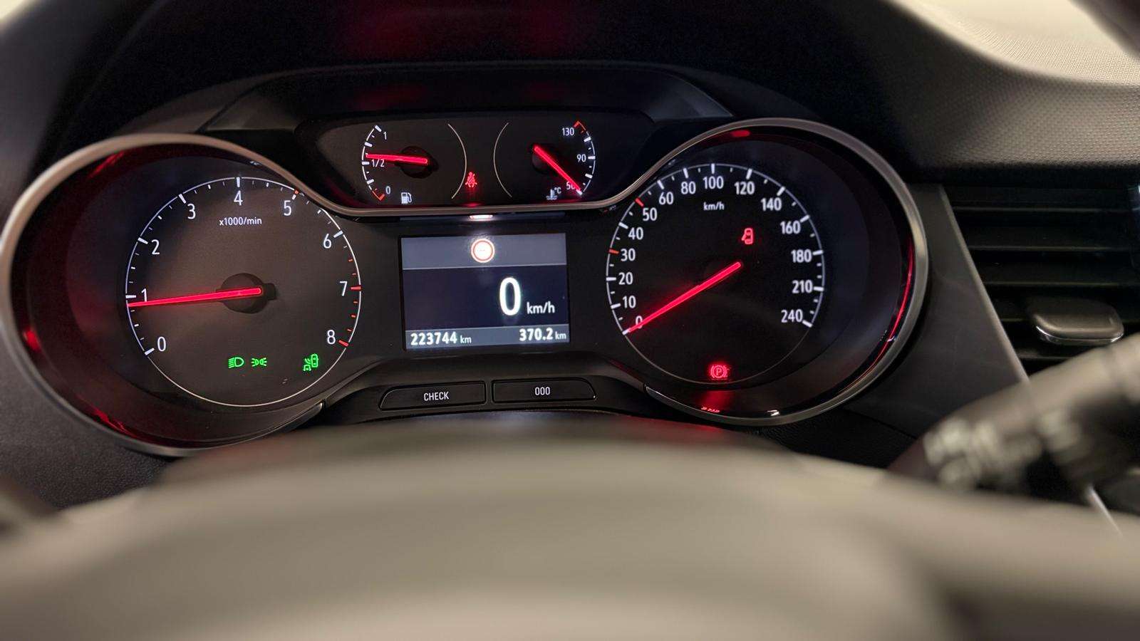 Opel Crossland X 1.5 Turbo D | BJ. 2020 | 223.744 KM. | NAVI