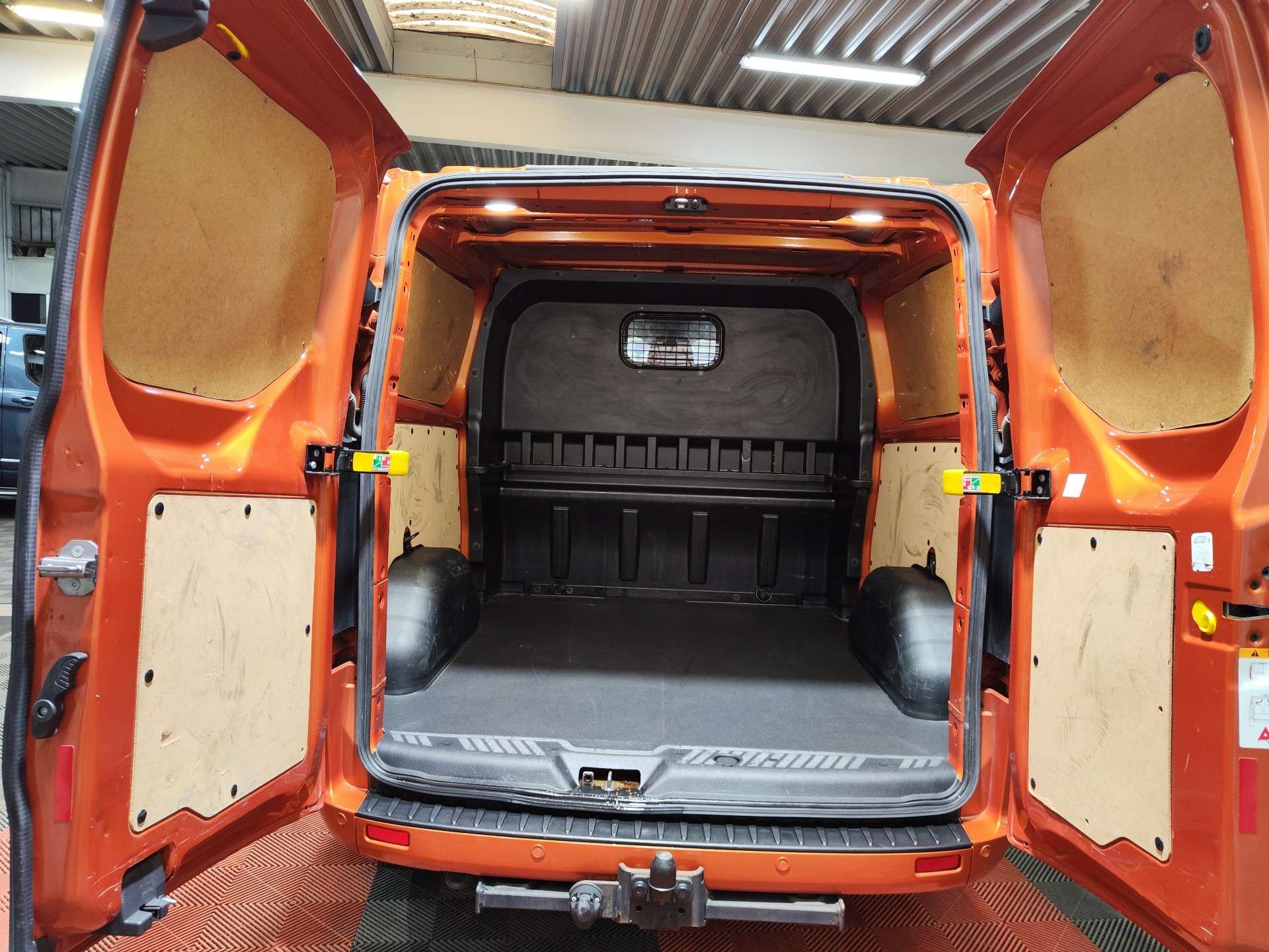 Ford Transit Custom Transit Custom 2.0 TDCi L2H1 Limited Multi S/S (EU