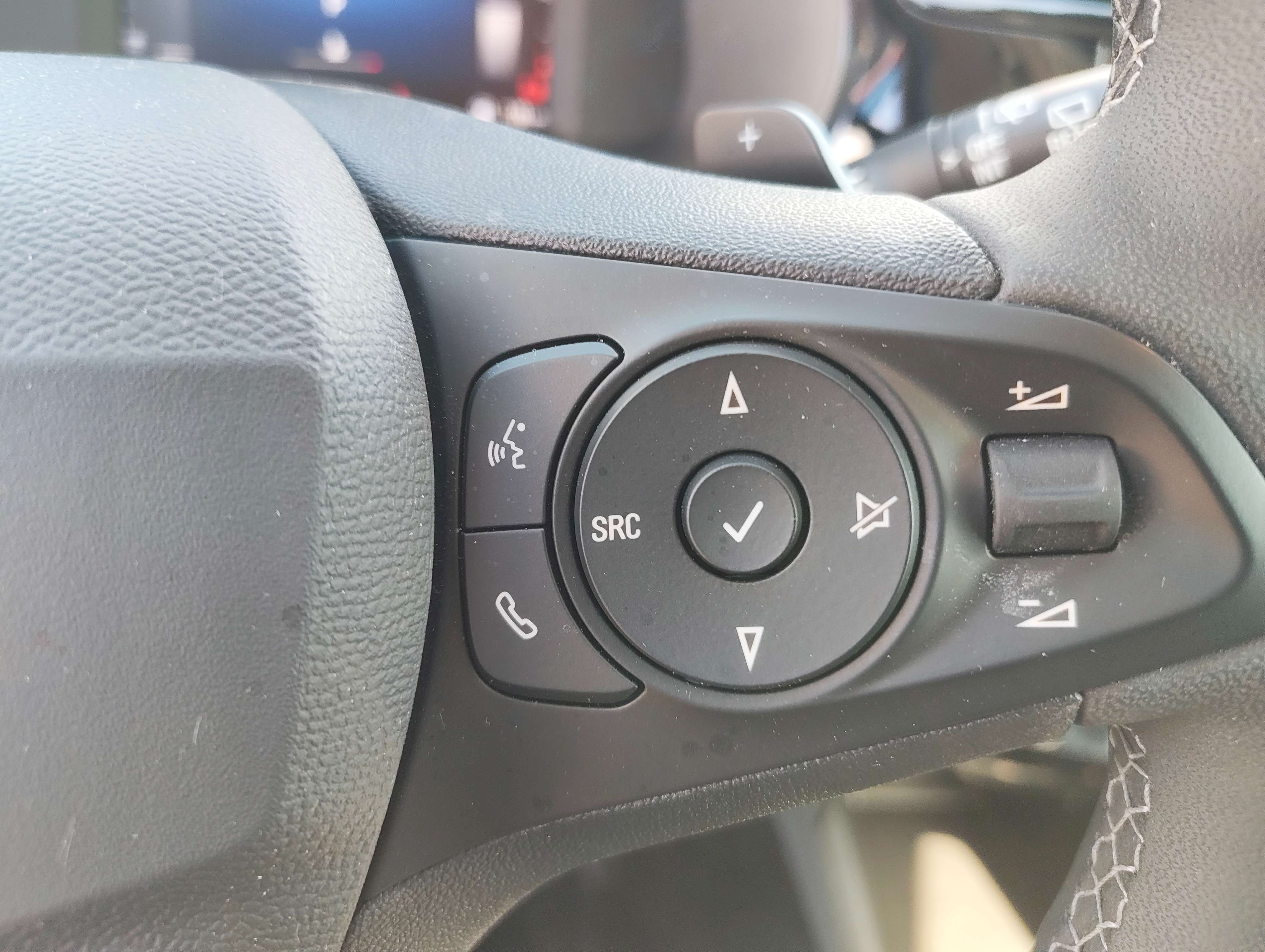 Opel Corsa Corsa 1.2 AUTOMAAT 100 PK navi * 13656 km