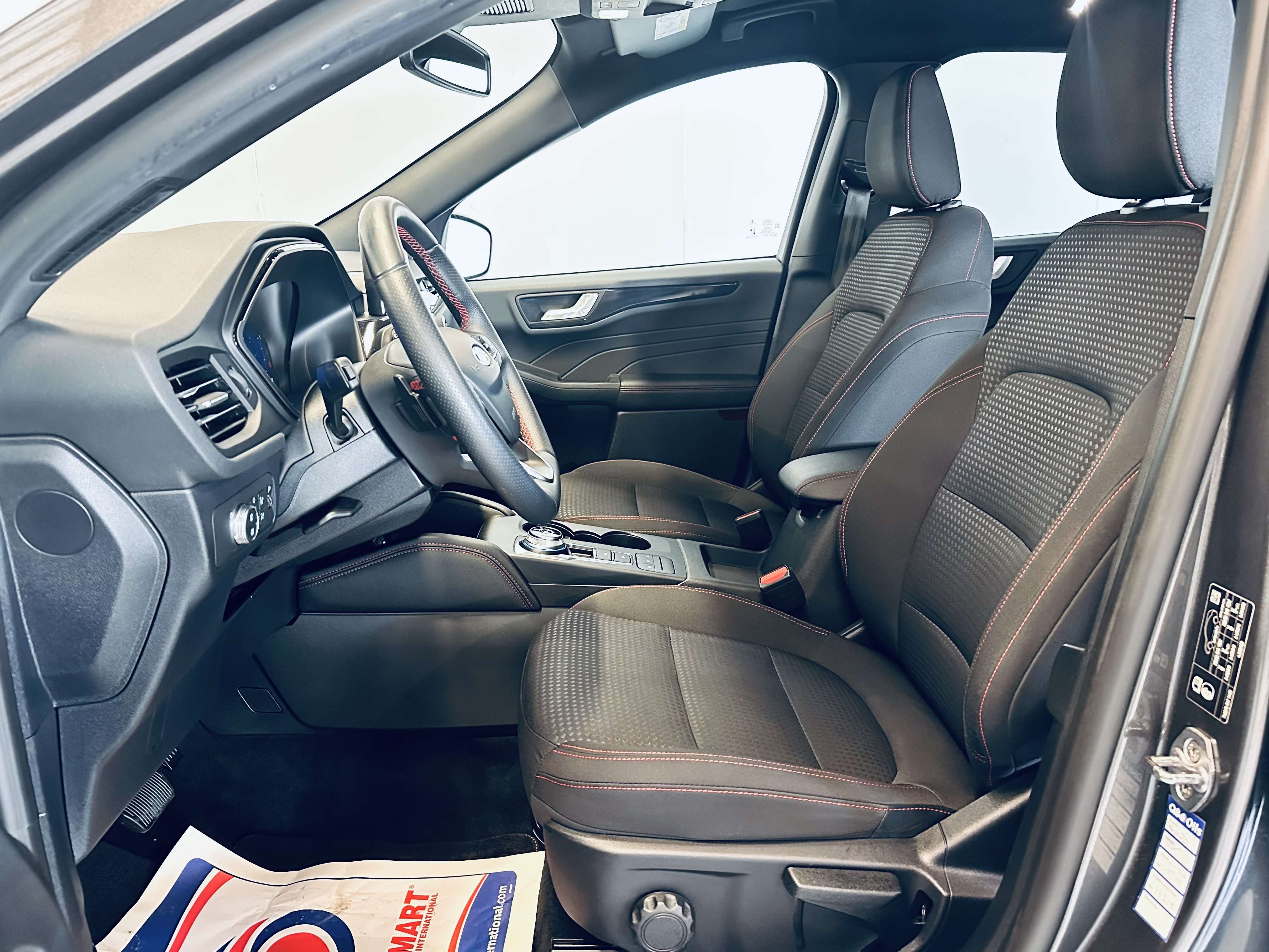 Ford Kuga 1.5TDCi ST-Line BOITE AUTO PALETTE CAMERA PDC NAVI