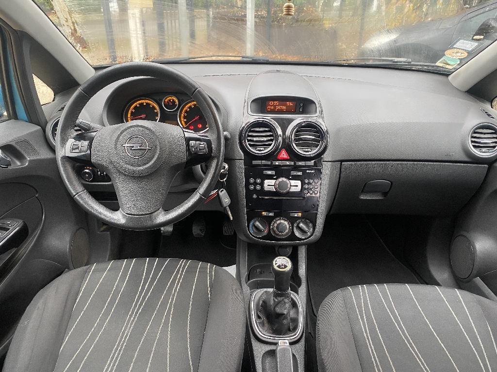 Opel Corsa 1.2 75 Twinport GPL