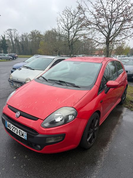 Fiat Punto Evo 1.3 MULTIJET 16V 95 S&amp;S DPF DYNAMIC ENTREPRISE 3P