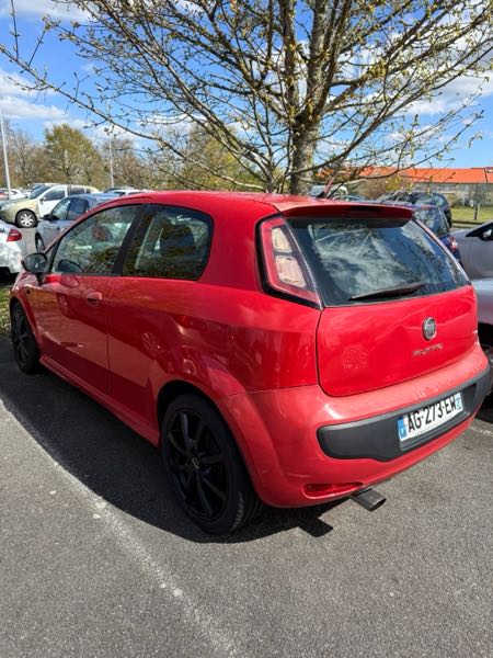 Fiat Punto Evo 1.3 MULTIJET 16V 95 S&amp;S DPF DYNAMIC ENTREPRISE 3P