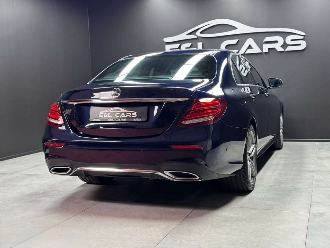 Mercedes-Benz E 200 E 200 d Pack AMG **12 mois de garantie**