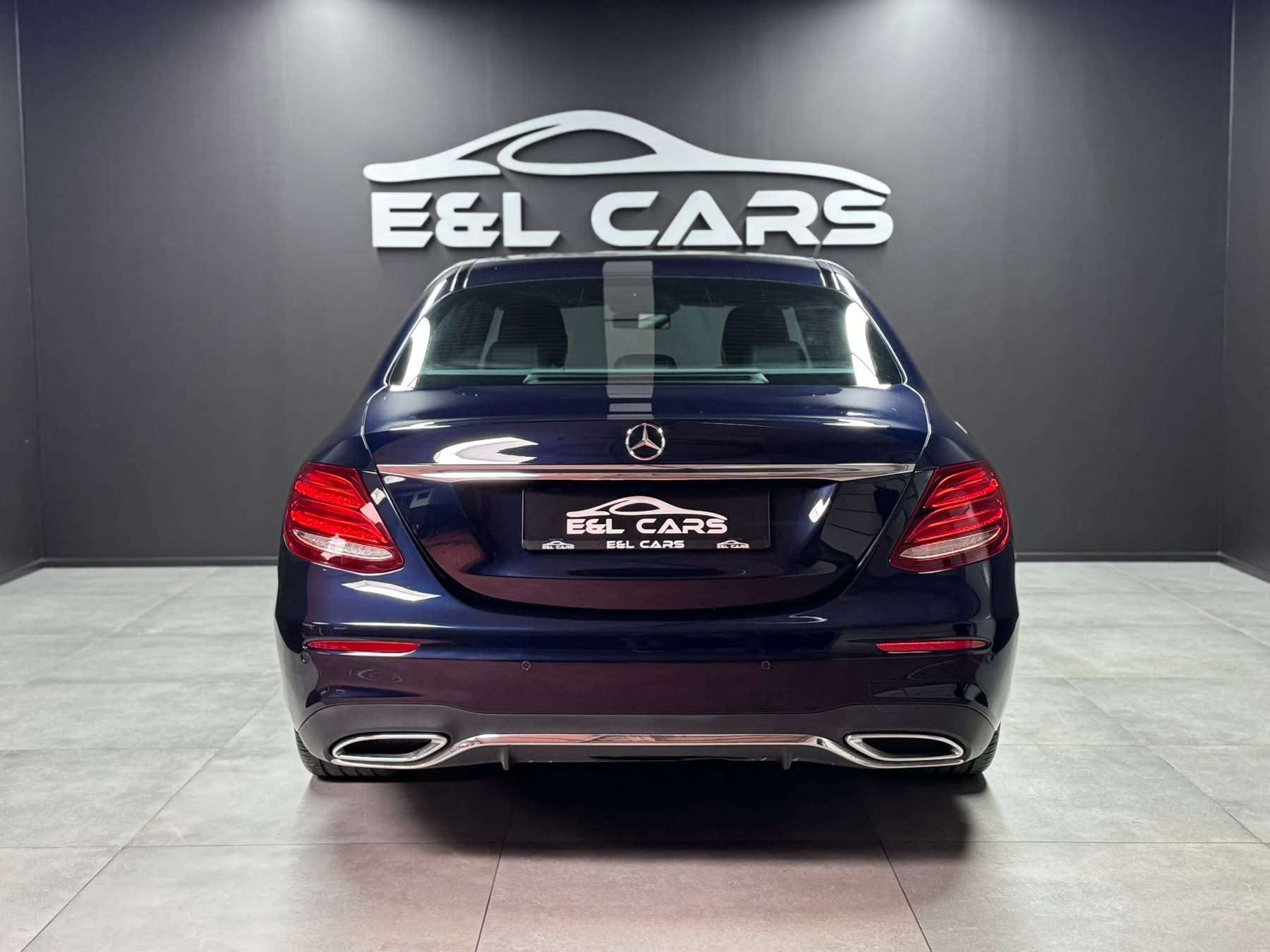 Mercedes-Benz E 200 E 200 d Pack AMG **12 mois de garantie**
