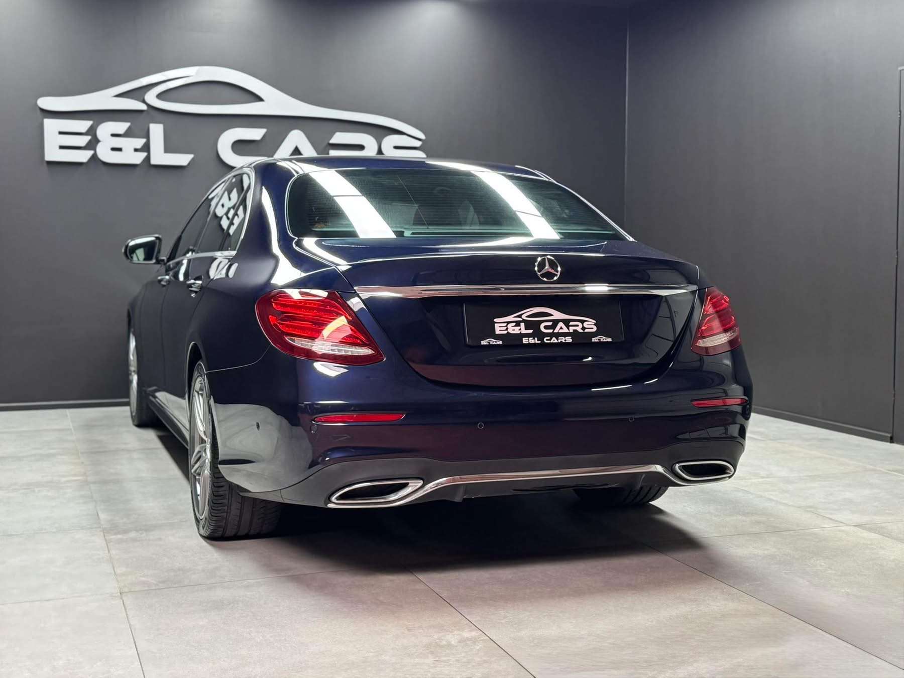 Mercedes-Benz E 200 E 200 d Pack AMG **12 mois de garantie**