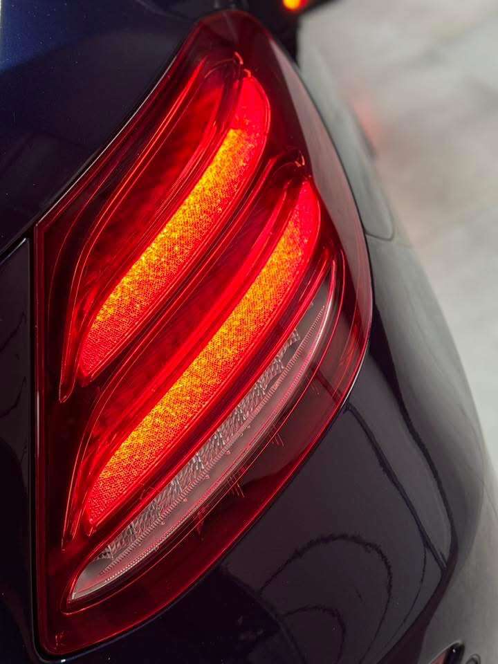 Mercedes-Benz E 200 E 200 d Pack AMG **12 mois de garantie**
