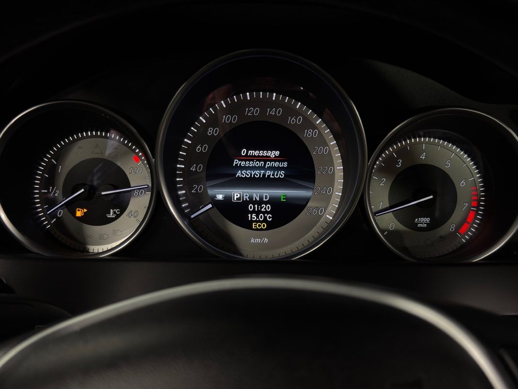 Mercedes-Benz Classe C 3 III PHASE 2 AVANTGARDE 180 CGI 1.6 156 Cv BVA7 INTERIEUR CUIR GPS - Garantie 1an