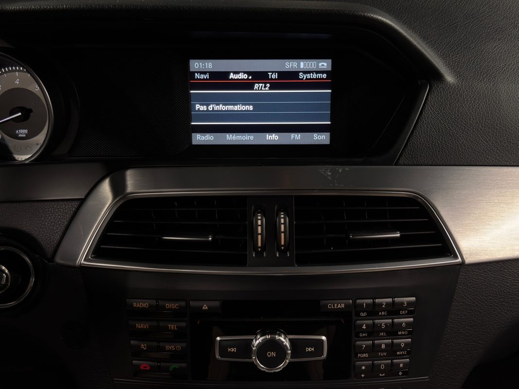 Mercedes-Benz Classe C 3 III PHASE 2 AVANTGARDE 180 CGI 1.6 156 Cv BVA7 INTERIEUR CUIR GPS - Garantie 1an