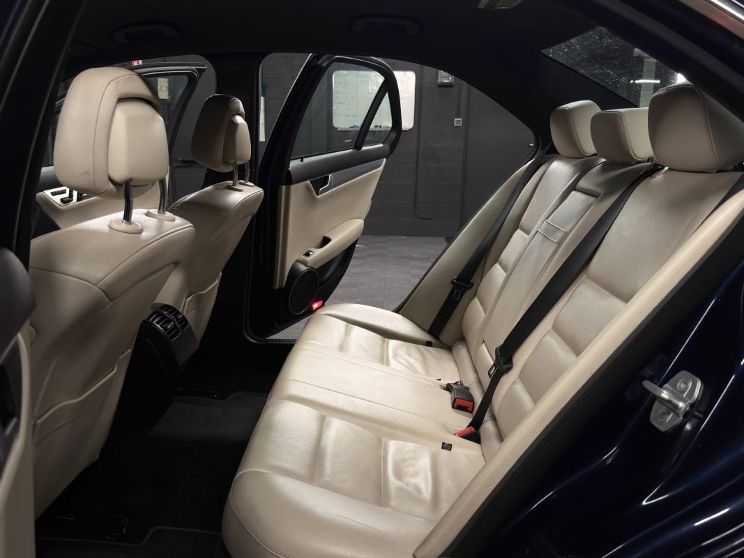 Mercedes-Benz Classe C 3 III PHASE 2 AVANTGARDE 180 CGI 1.6 156 Cv BVA7 INTERIEUR CUIR GPS - Garantie 1an