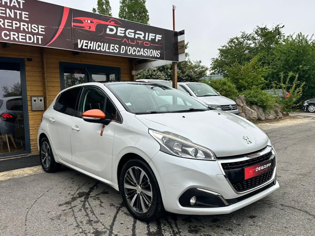Peugeot 208 110ch SS BVM5 Roland Garros