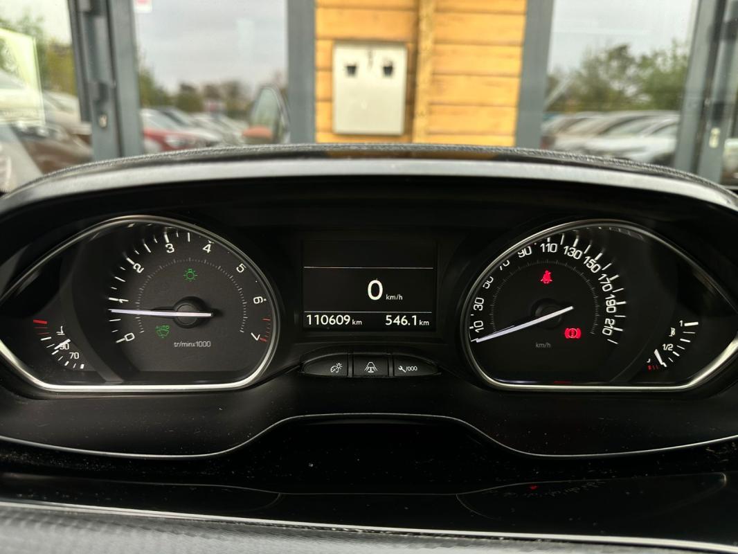 Peugeot 208 110ch SS BVM5 Roland Garros
