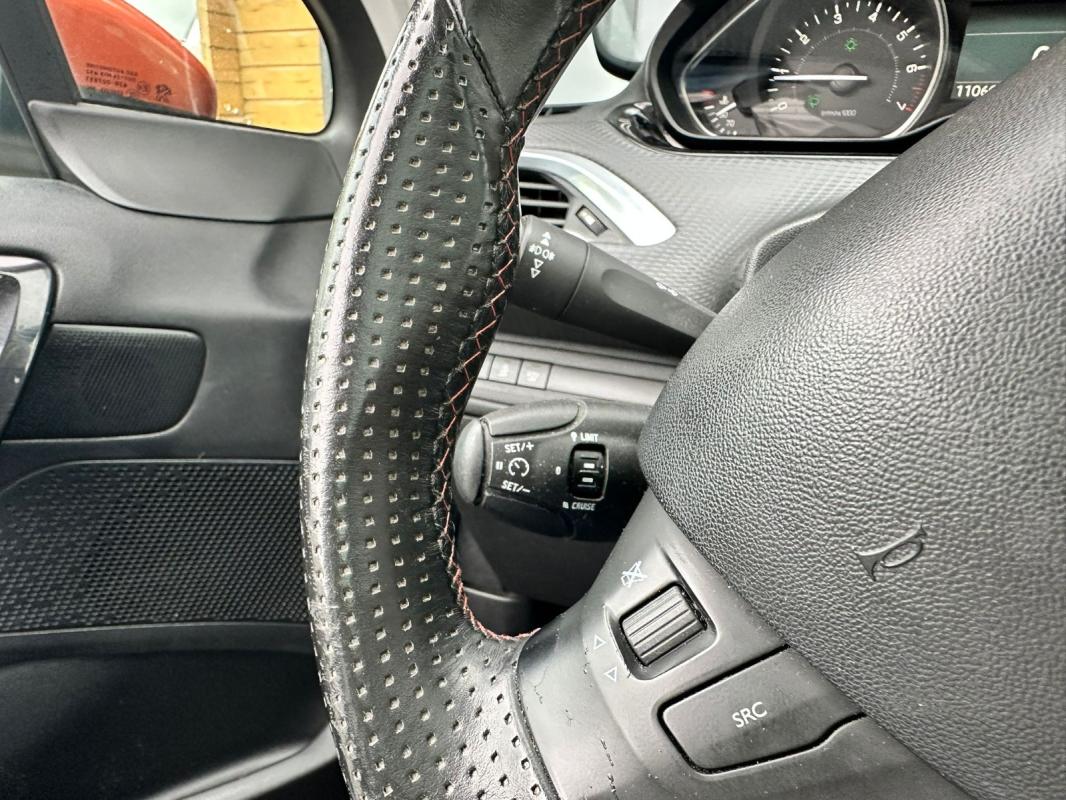Peugeot 208 110ch SS BVM5 Roland Garros