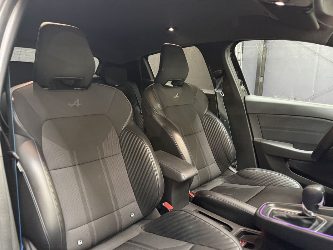 Renault Clio 5 1.6 E-Tech Hybrid 140 ch ESPRIT ALPINE
