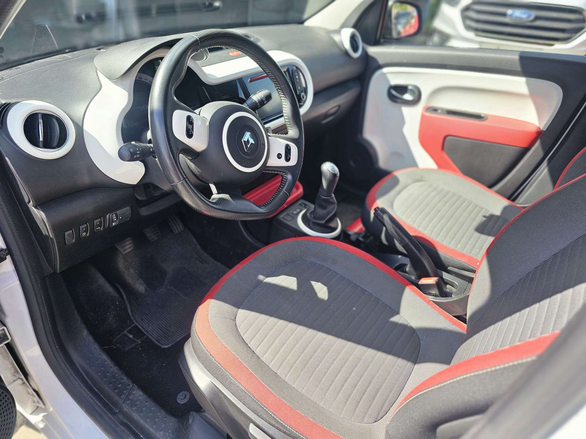 Renault Twingo Twingo 1.0i SCe Intens S