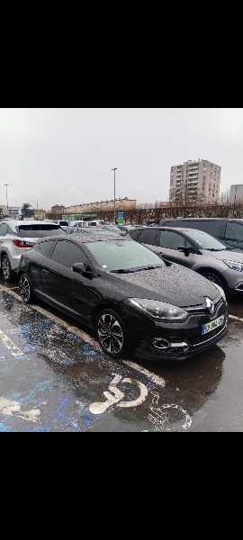 Renault Megane III (3) COUPE 1.5 DCI 110 BOSE EDC