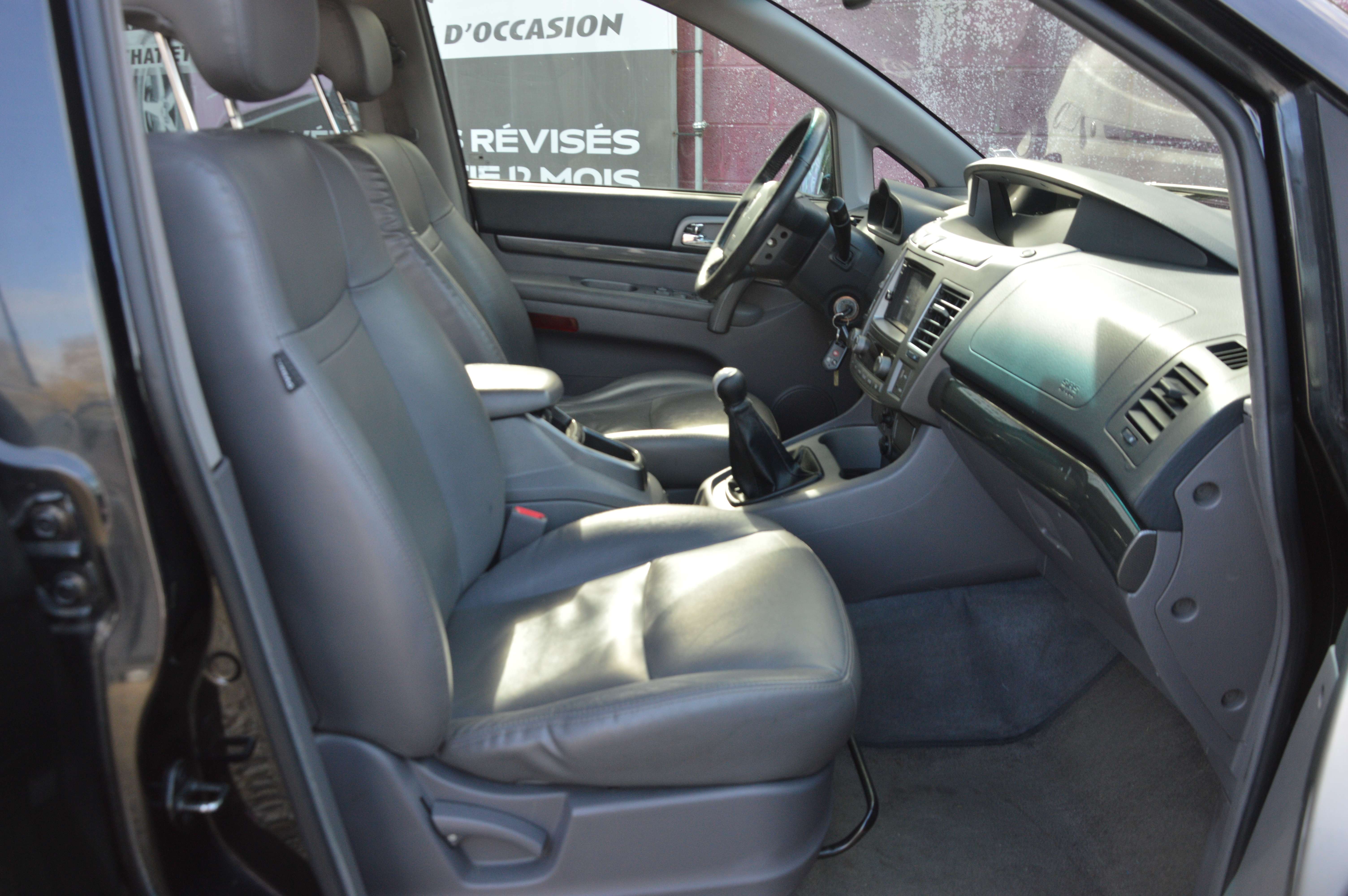 SsangYong Rodius 2.0 SV200e-XDi 2WD Quartz NAV CAM CLIM 171.667KM
