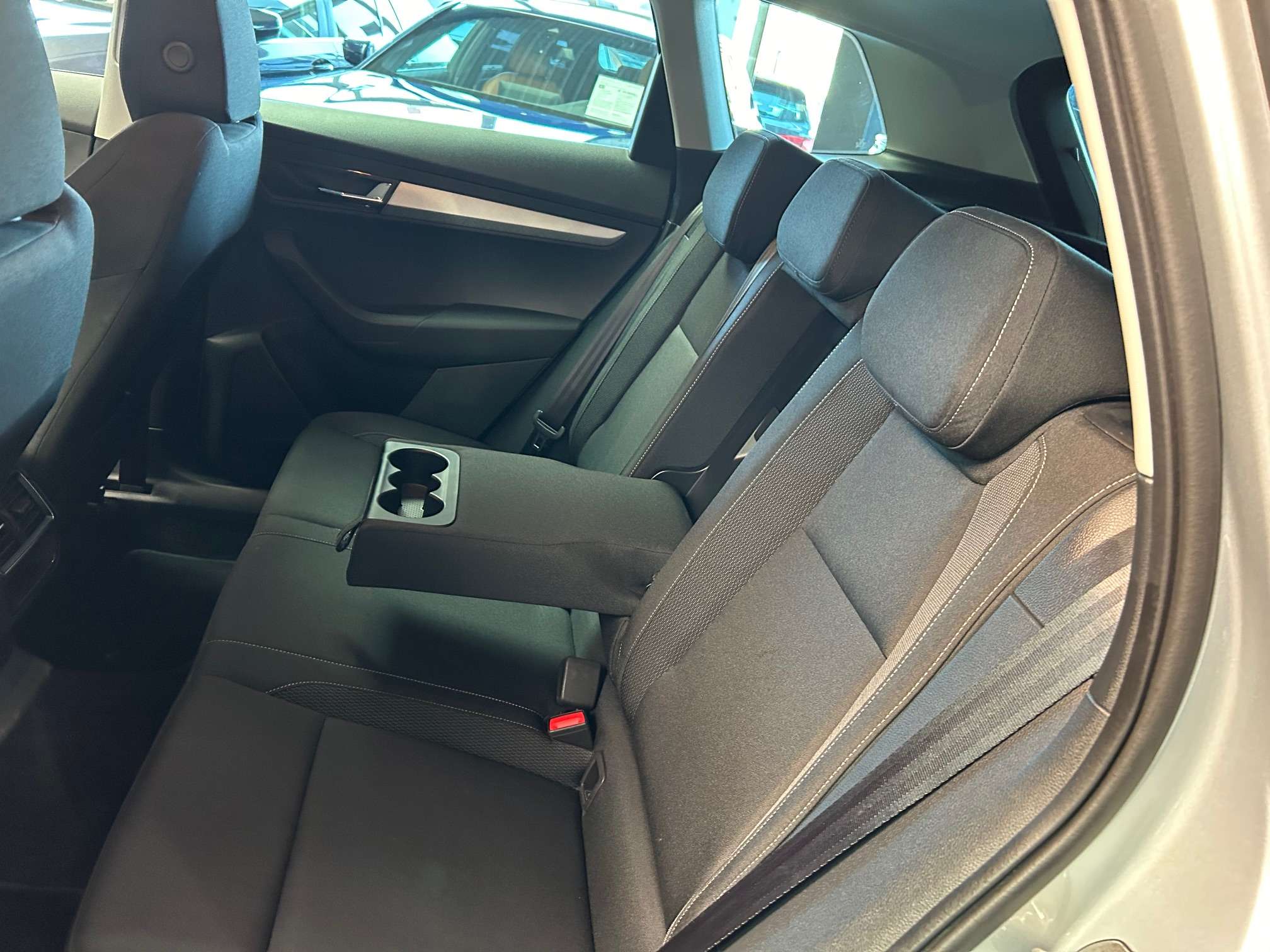 Skoda Karoq 1.5 TSI DSG Alu16"/Gps/Cam/Pdc/Led *1j garantie*