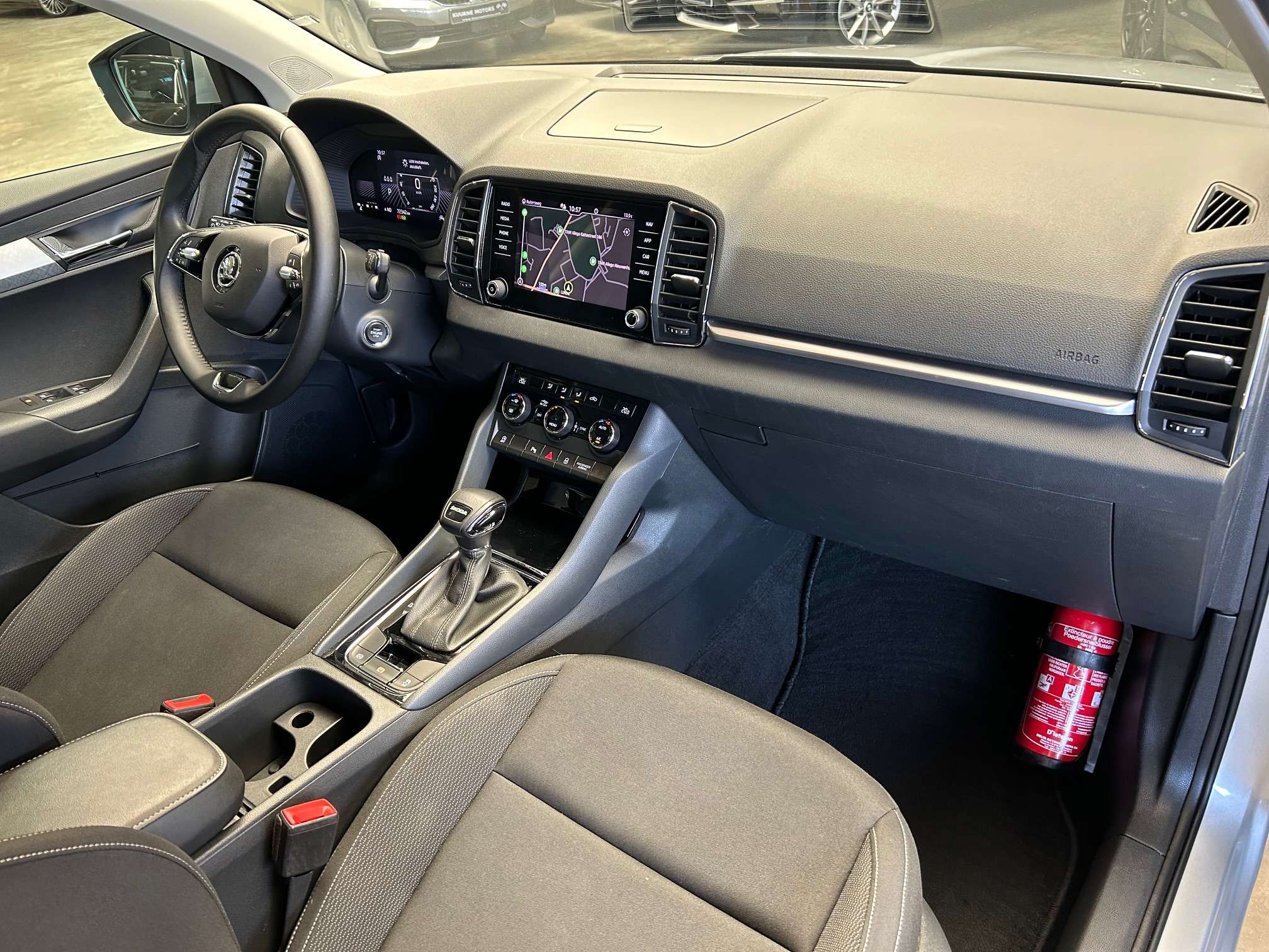 Skoda Karoq 1.5 TSI DSG Alu16"/Gps/Cam/Pdc/Led *1j garantie*